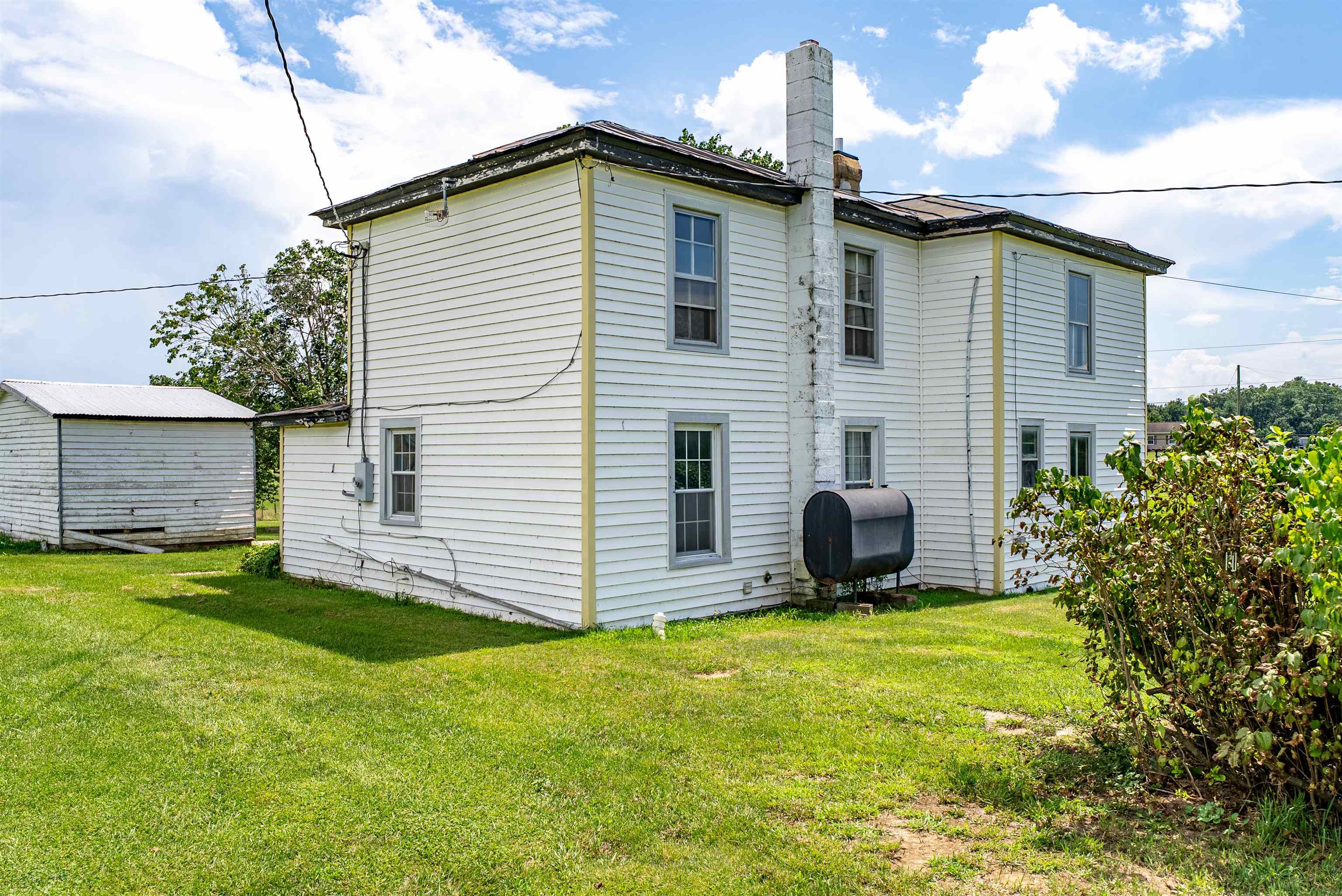 2199 BARRENRIDGE RD, STAUNTON, Virginia 24401, 4 Bedrooms Bedrooms, ,1 BathroomBathrooms,Residential,2199 BARRENRIDGE RD,666925 MLS # 666925