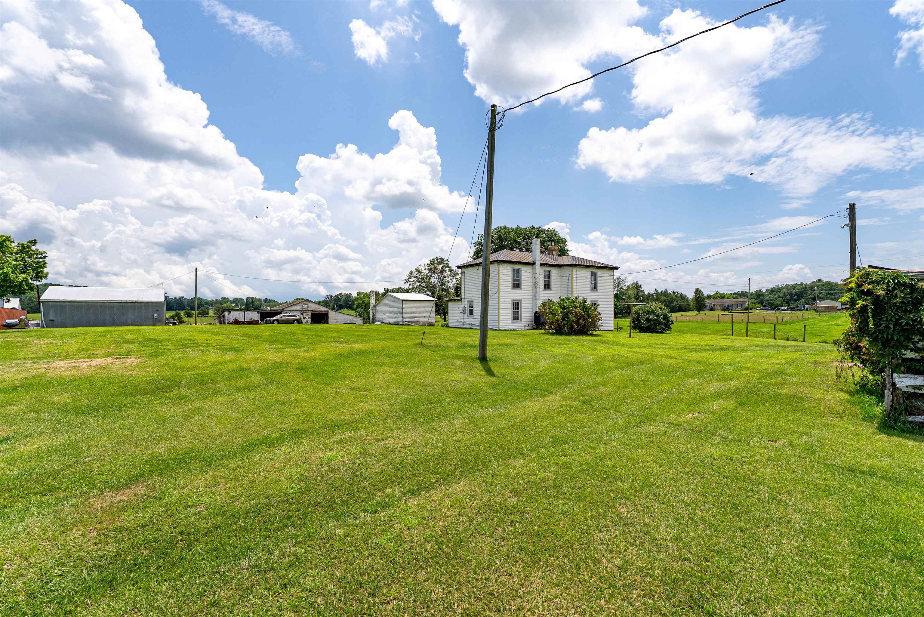 2199 BARRENRIDGE RD, STAUNTON, Virginia 24401, 4 Bedrooms Bedrooms, ,1 BathroomBathrooms,Residential,2199 BARRENRIDGE RD,666925 MLS # 666925
