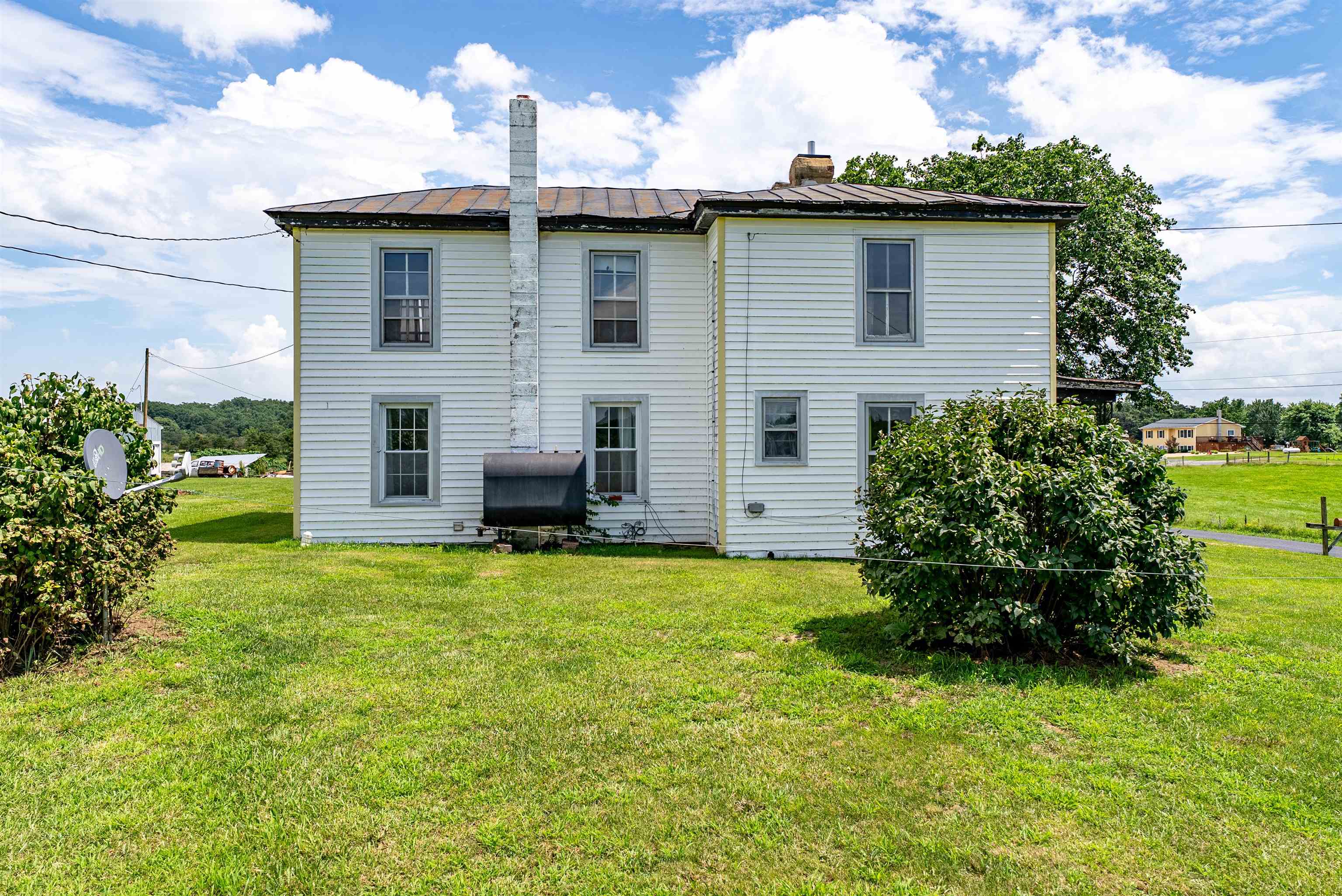 2199 BARRENRIDGE RD, STAUNTON, Virginia 24401, 4 Bedrooms Bedrooms, ,1 BathroomBathrooms,Residential,2199 BARRENRIDGE RD,666925 MLS # 666925