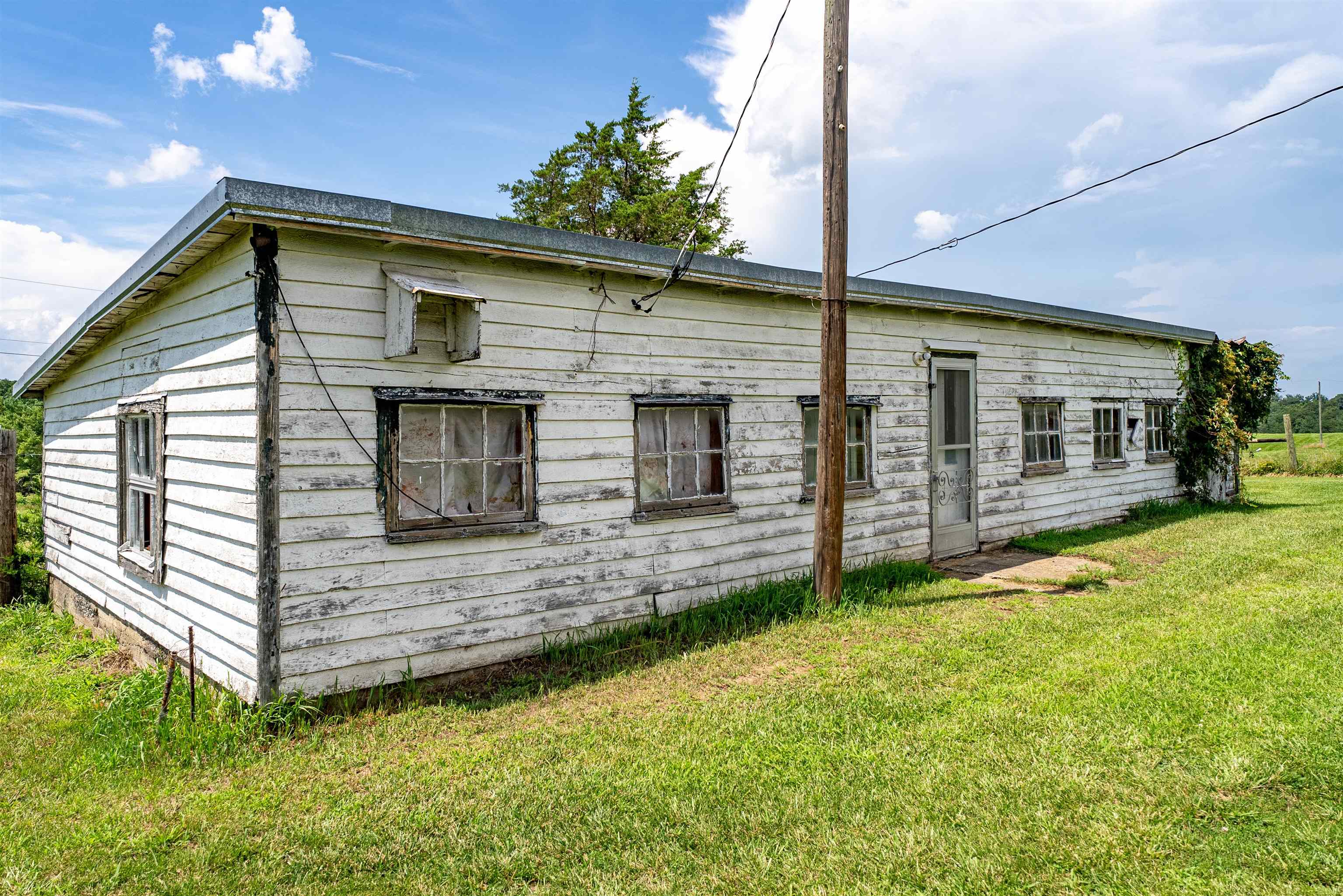 2199 BARRENRIDGE RD, STAUNTON, Virginia 24401, 4 Bedrooms Bedrooms, ,1 BathroomBathrooms,Residential,2199 BARRENRIDGE RD,666925 MLS # 666925