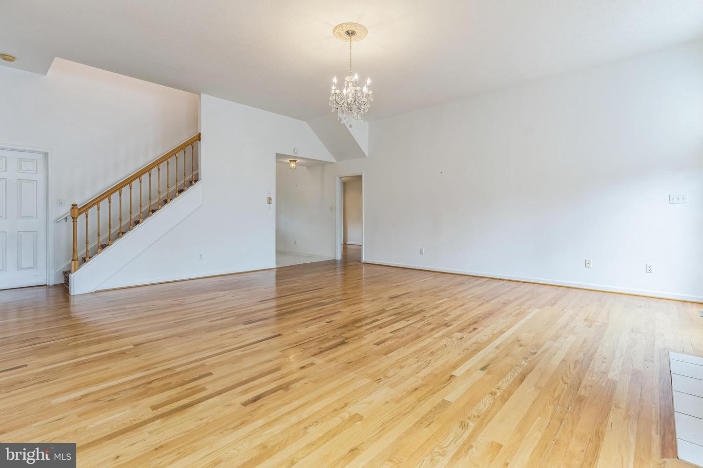 101 WINTERBERRY CT, WINCHESTER, Virginia 22602, 4 Bedrooms Bedrooms, ,3 BathroomsBathrooms,Residential,For sale,101 WINTERBERRY CT,VAFV2034788 MLS # VAFV2034788