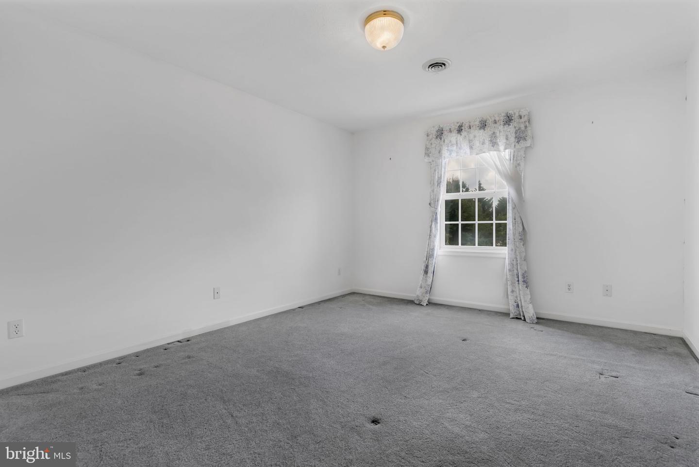 101 WINTERBERRY CT, WINCHESTER, Virginia 22602, 4 Bedrooms Bedrooms, ,3 BathroomsBathrooms,Residential,For sale,101 WINTERBERRY CT,VAFV2034788 MLS # VAFV2034788
