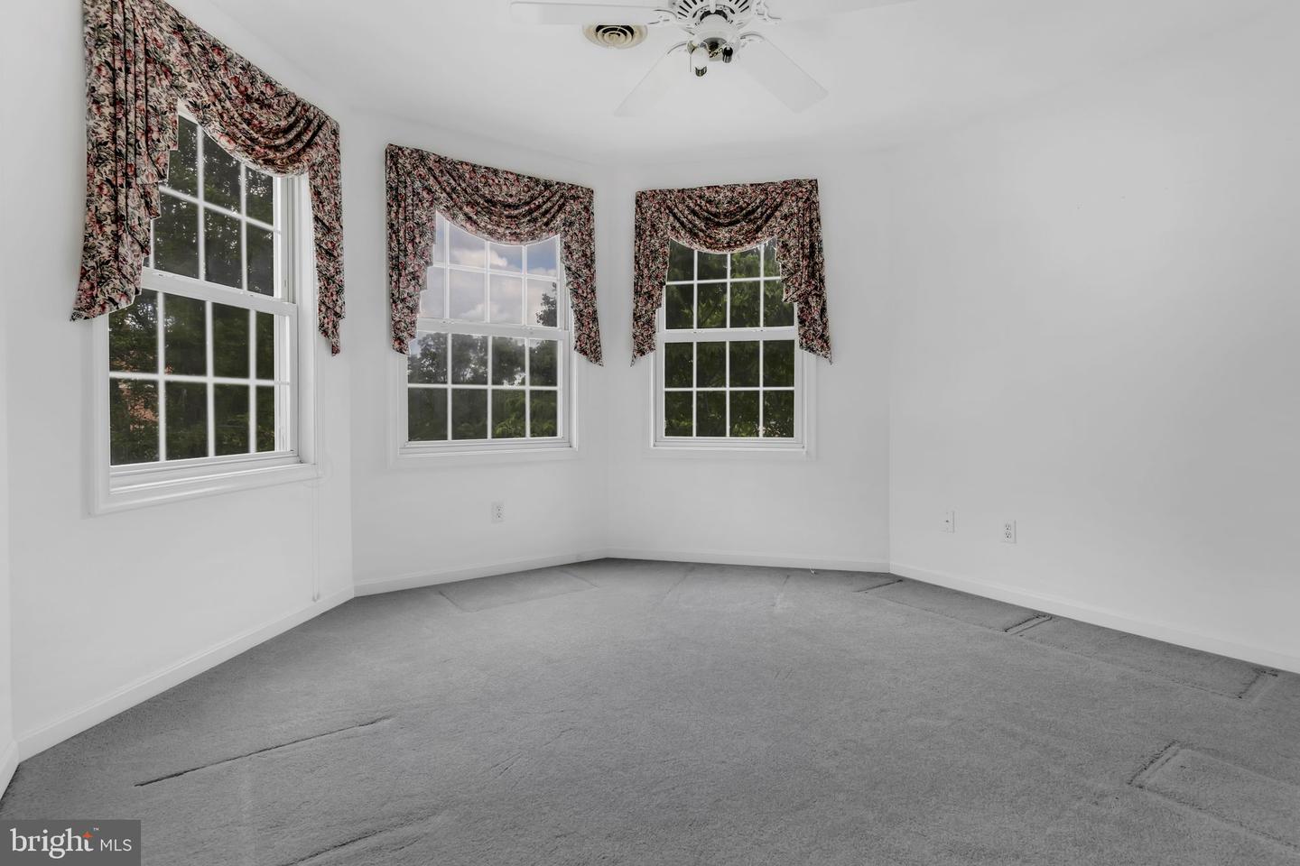 101 WINTERBERRY CT, WINCHESTER, Virginia 22602, 4 Bedrooms Bedrooms, ,3 BathroomsBathrooms,Residential,For sale,101 WINTERBERRY CT,VAFV2034788 MLS # VAFV2034788