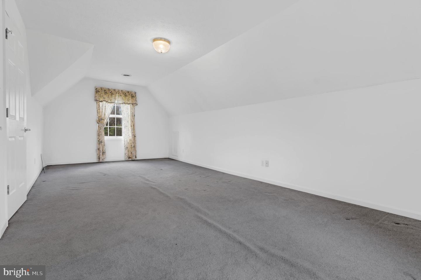 101 WINTERBERRY CT, WINCHESTER, Virginia 22602, 4 Bedrooms Bedrooms, ,3 BathroomsBathrooms,Residential,For sale,101 WINTERBERRY CT,VAFV2034788 MLS # VAFV2034788