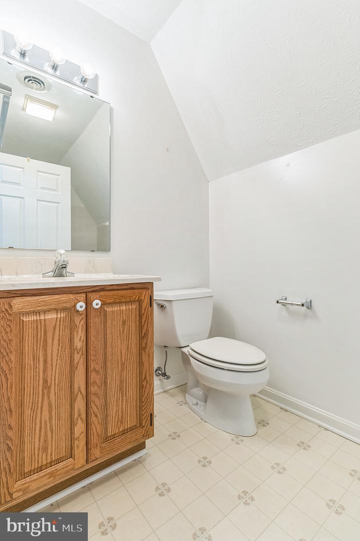 101 WINTERBERRY CT, WINCHESTER, Virginia 22602, 4 Bedrooms Bedrooms, ,3 BathroomsBathrooms,Residential,For sale,101 WINTERBERRY CT,VAFV2034788 MLS # VAFV2034788