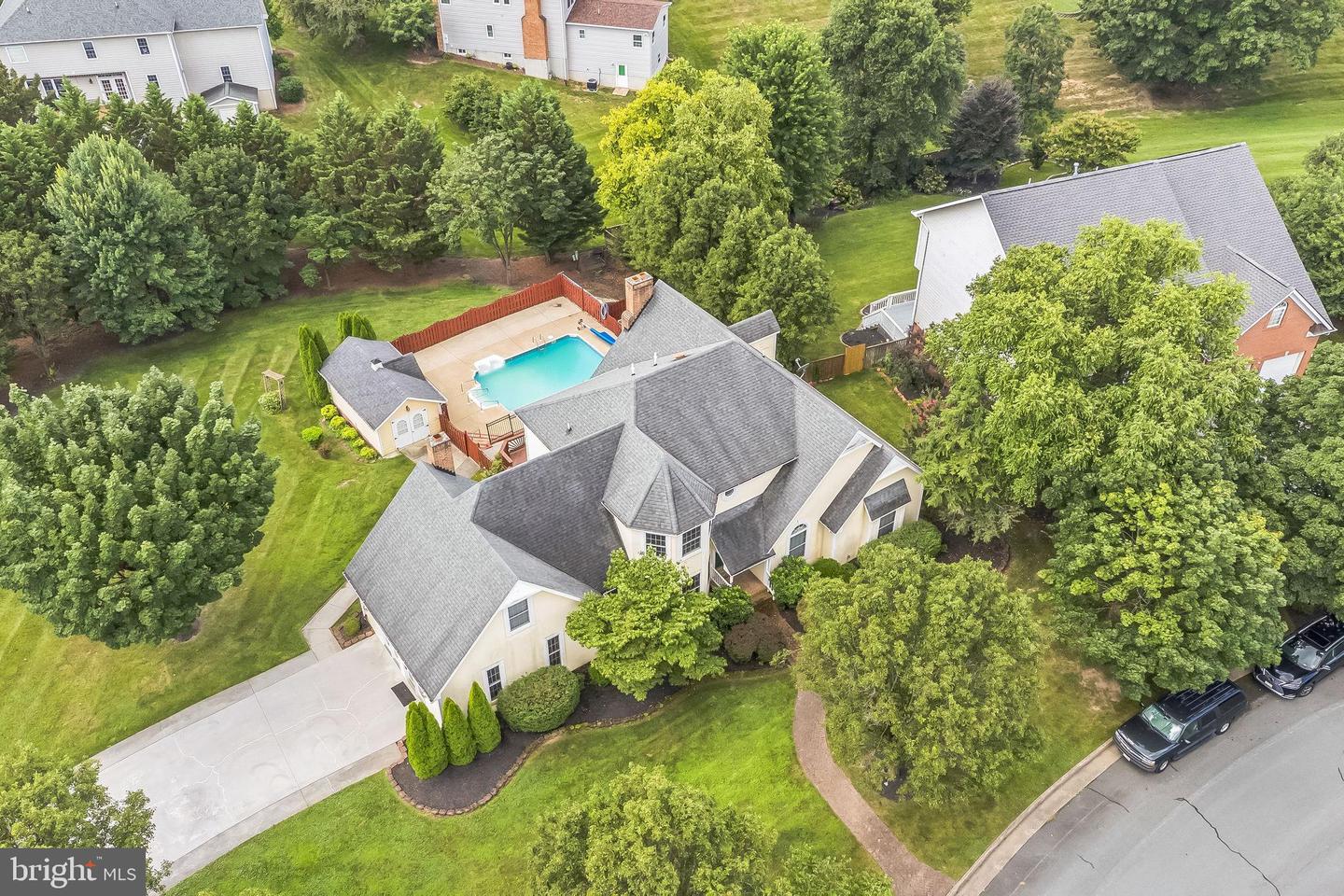 101 WINTERBERRY CT, WINCHESTER, Virginia 22602, 4 Bedrooms Bedrooms, ,3 BathroomsBathrooms,Residential,For sale,101 WINTERBERRY CT,VAFV2034788 MLS # VAFV2034788