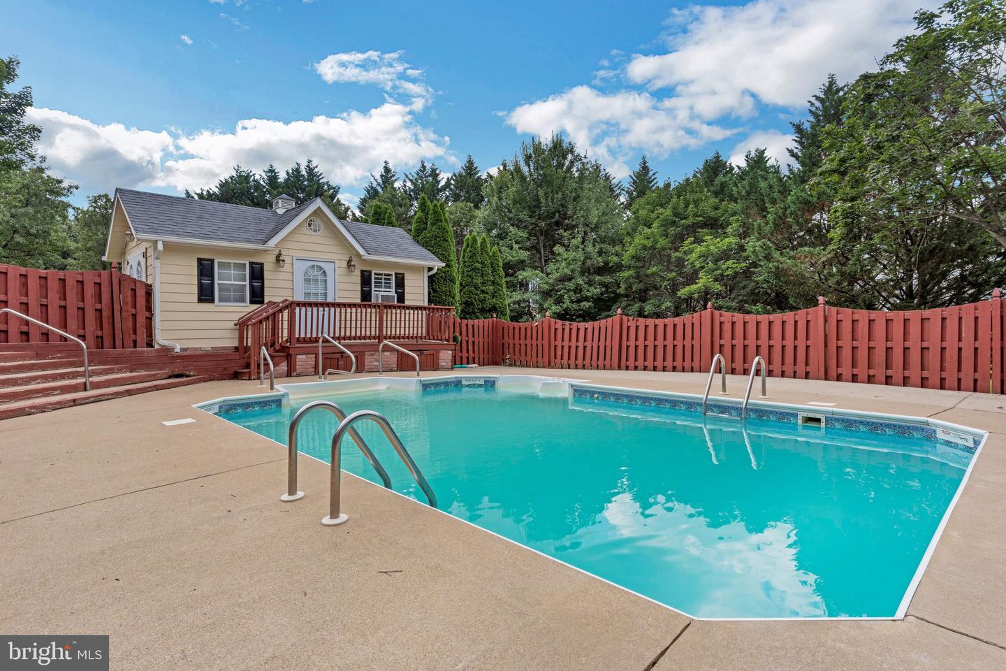 101 WINTERBERRY CT, WINCHESTER, Virginia 22602, 4 Bedrooms Bedrooms, ,3 BathroomsBathrooms,Residential,For sale,101 WINTERBERRY CT,VAFV2034788 MLS # VAFV2034788