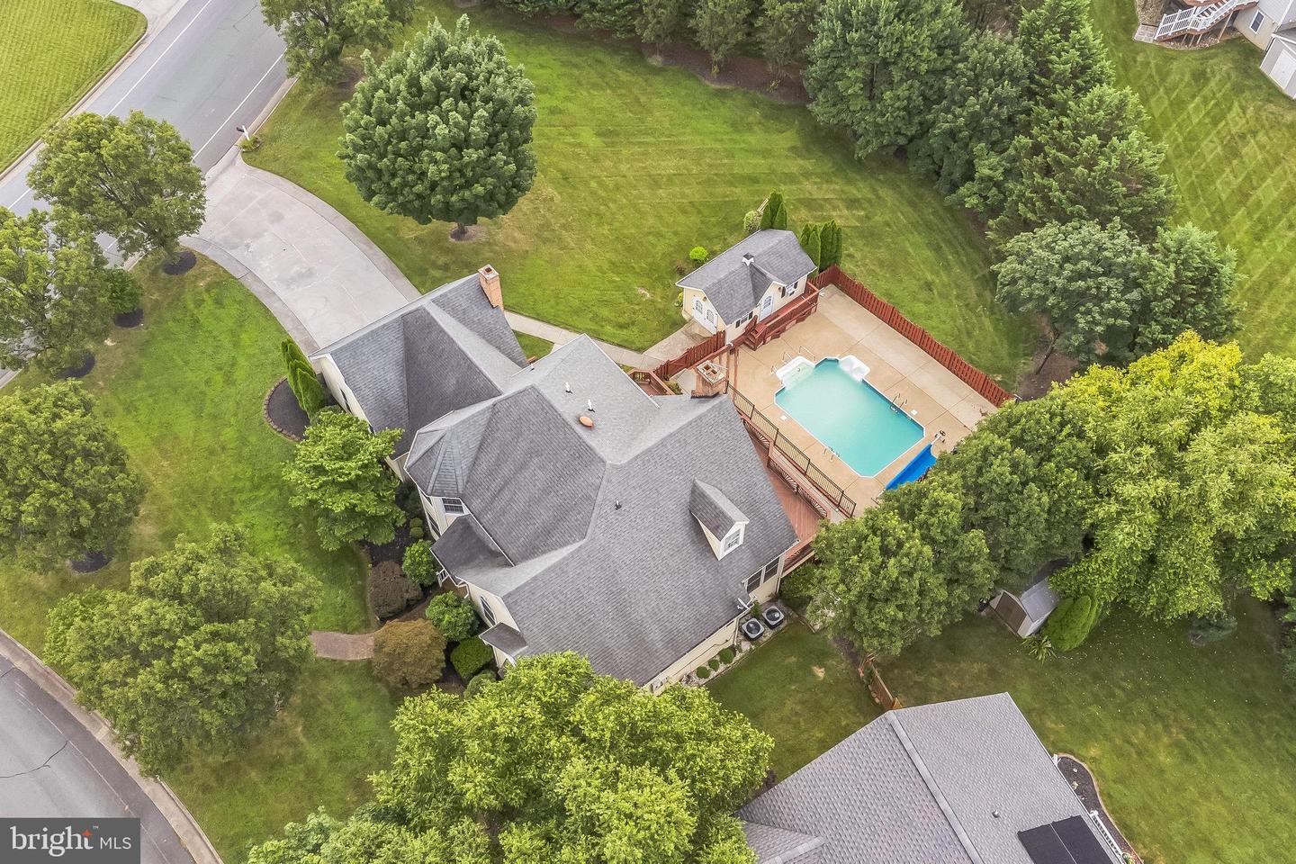 101 WINTERBERRY CT, WINCHESTER, Virginia 22602, 4 Bedrooms Bedrooms, ,3 BathroomsBathrooms,Residential,For sale,101 WINTERBERRY CT,VAFV2034788 MLS # VAFV2034788