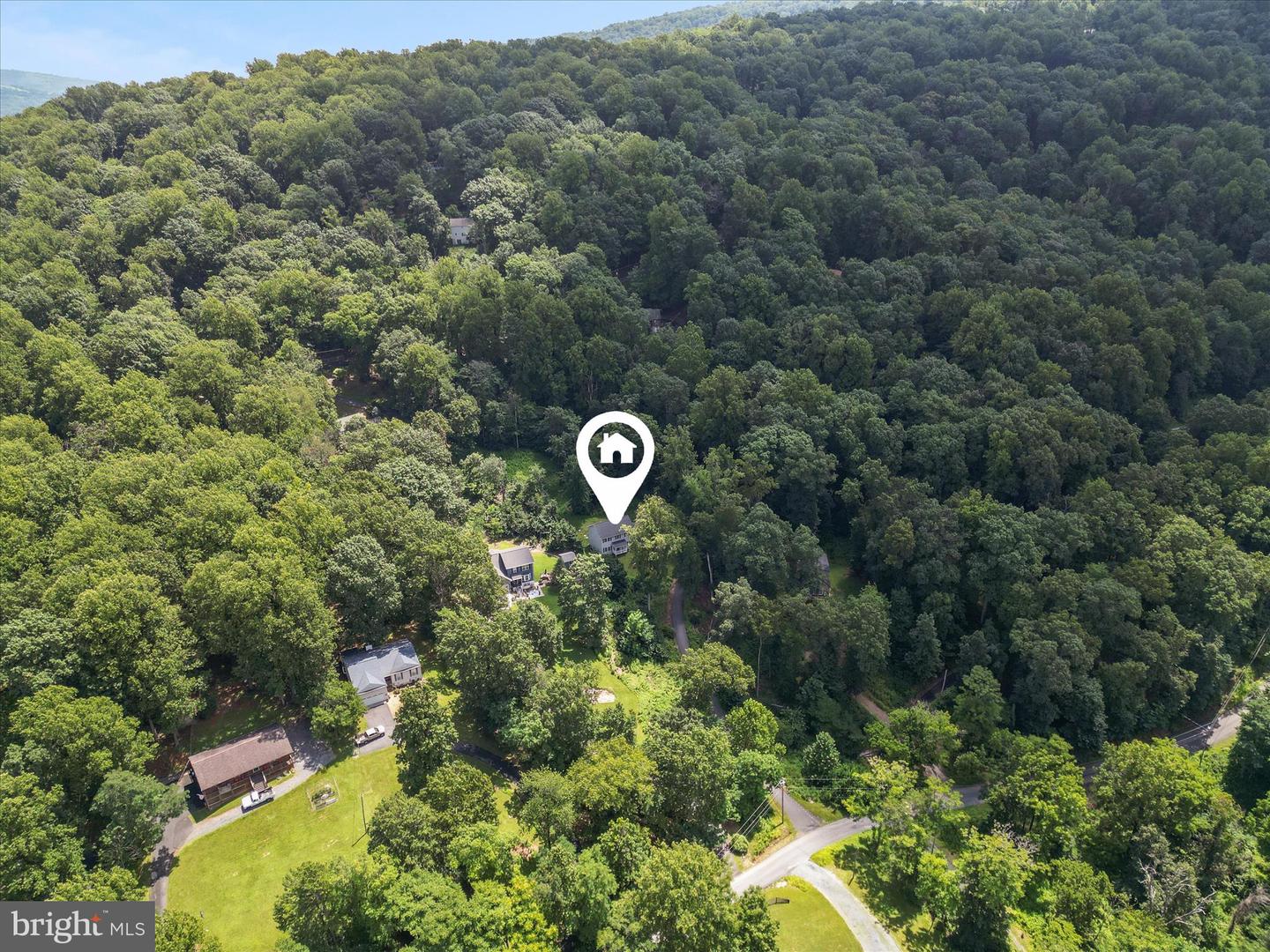 231 GREENFIELD RD, FRONT ROYAL, Virginia 22630, 3 Bedrooms Bedrooms, ,2 BathroomsBathrooms,Residential,For sale,231 GREENFIELD RD,VAWR2011440 MLS # VAWR2011440