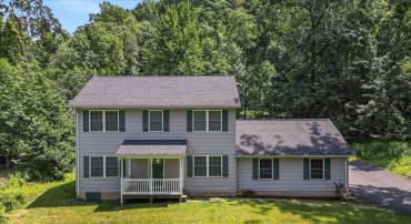 231 GREENFIELD RD, FRONT ROYAL, Virginia 22630, 3 Bedrooms Bedrooms, ,2 BathroomsBathrooms,Residential,For sale,231 GREENFIELD RD,VAWR2011440 MLS # VAWR2011440