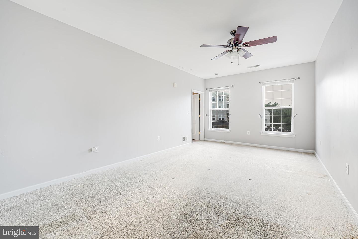 9711 HANDERSON PL #UNIT 206, MANASSAS PARK, Virginia 20111, 2 Bedrooms Bedrooms, ,2 BathroomsBathrooms,Residential,For sale,9711 HANDERSON PL #UNIT 206,VAMP2003124 MLS # VAMP2003124