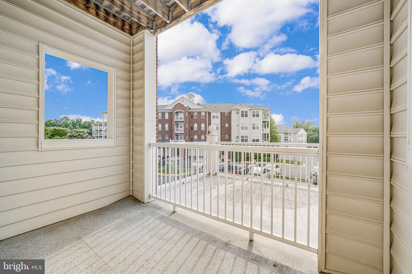 9711 HANDERSON PL #UNIT 206, MANASSAS PARK, Virginia 20111, 2 Bedrooms Bedrooms, ,2 BathroomsBathrooms,Residential,For sale,9711 HANDERSON PL #UNIT 206,VAMP2003124 MLS # VAMP2003124