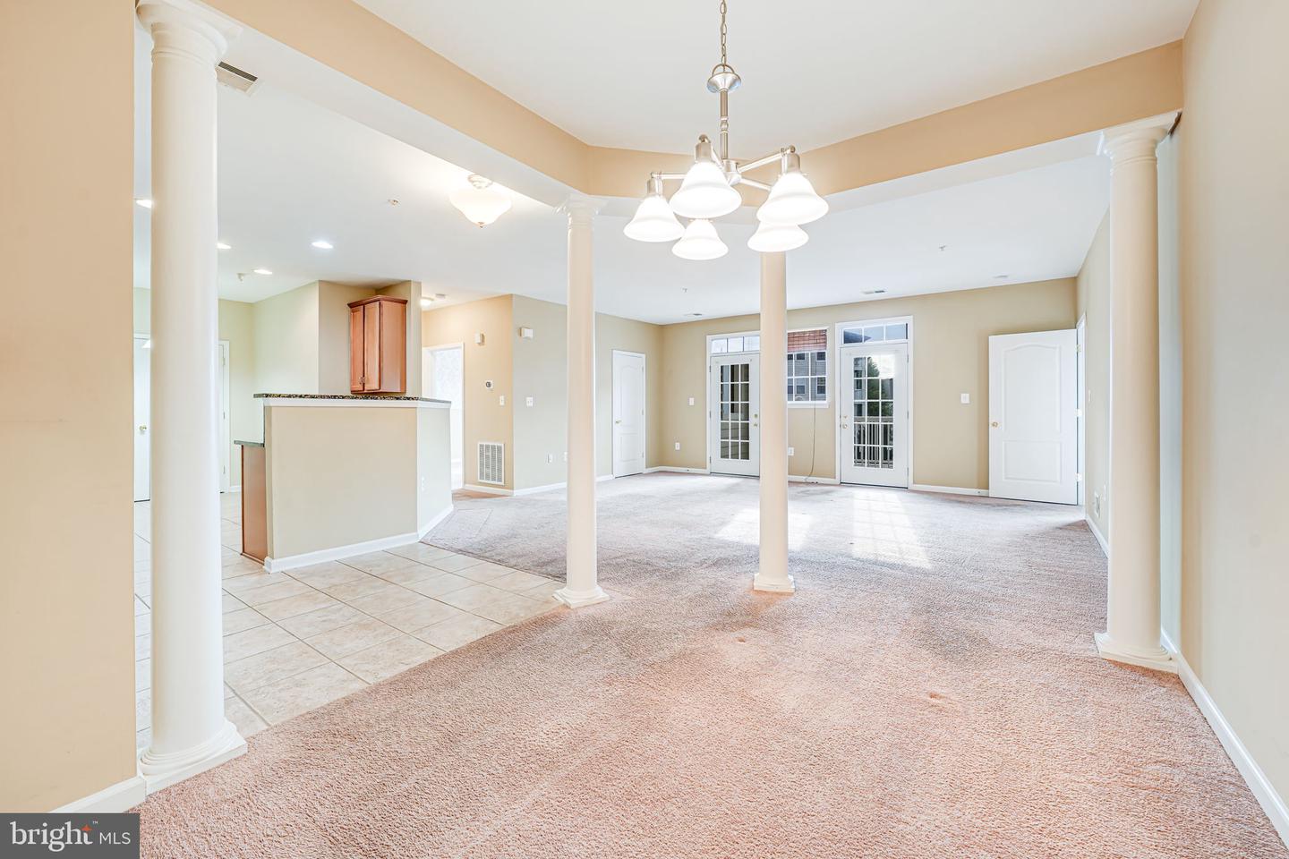 9711 HANDERSON PL #UNIT 206, MANASSAS PARK, Virginia 20111, 2 Bedrooms Bedrooms, ,2 BathroomsBathrooms,Residential,For sale,9711 HANDERSON PL #UNIT 206,VAMP2003124 MLS # VAMP2003124