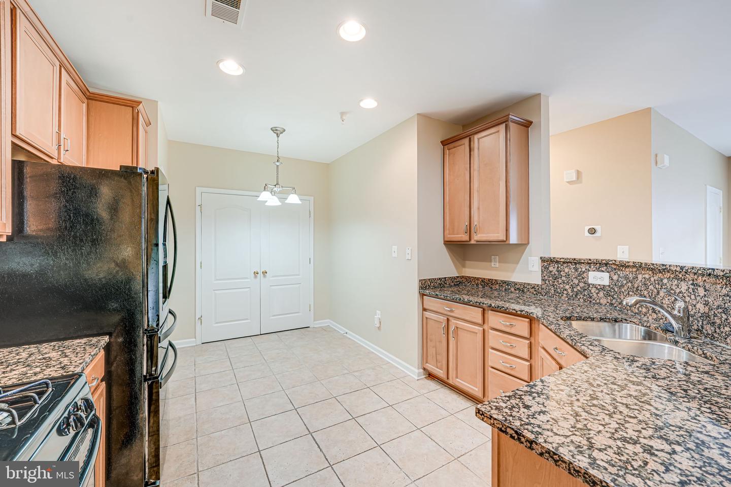 9711 HANDERSON PL #UNIT 206, MANASSAS PARK, Virginia 20111, 2 Bedrooms Bedrooms, ,2 BathroomsBathrooms,Residential,For sale,9711 HANDERSON PL #UNIT 206,VAMP2003124 MLS # VAMP2003124