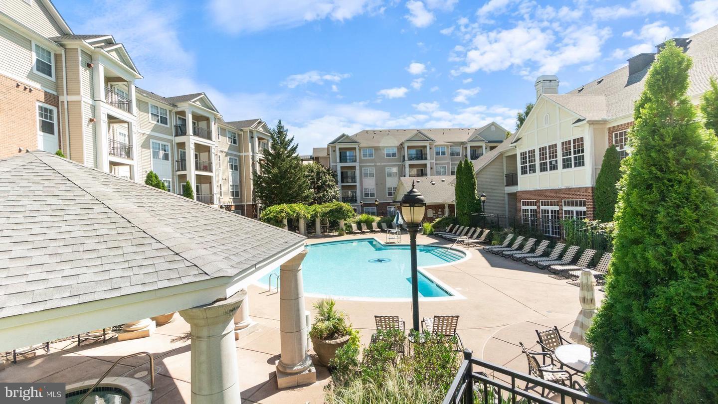 12945 CENTRE PARK CIR #310, HERNDON, Virginia 20171, 3 Bedrooms Bedrooms, ,2 BathroomsBathrooms,Residential,For sale,12945 CENTRE PARK CIR #310,VAFX2251760 MLS # VAFX2251760