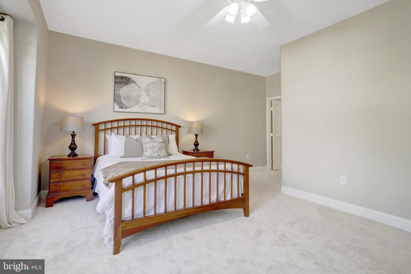 8552 BAUER CIR, SPRINGFIELD, Virginia 22152, 4 Bedrooms Bedrooms, ,3 BathroomsBathrooms,Residential,For sale,8552 BAUER CIR,VAFX2252712 MLS # VAFX2252712