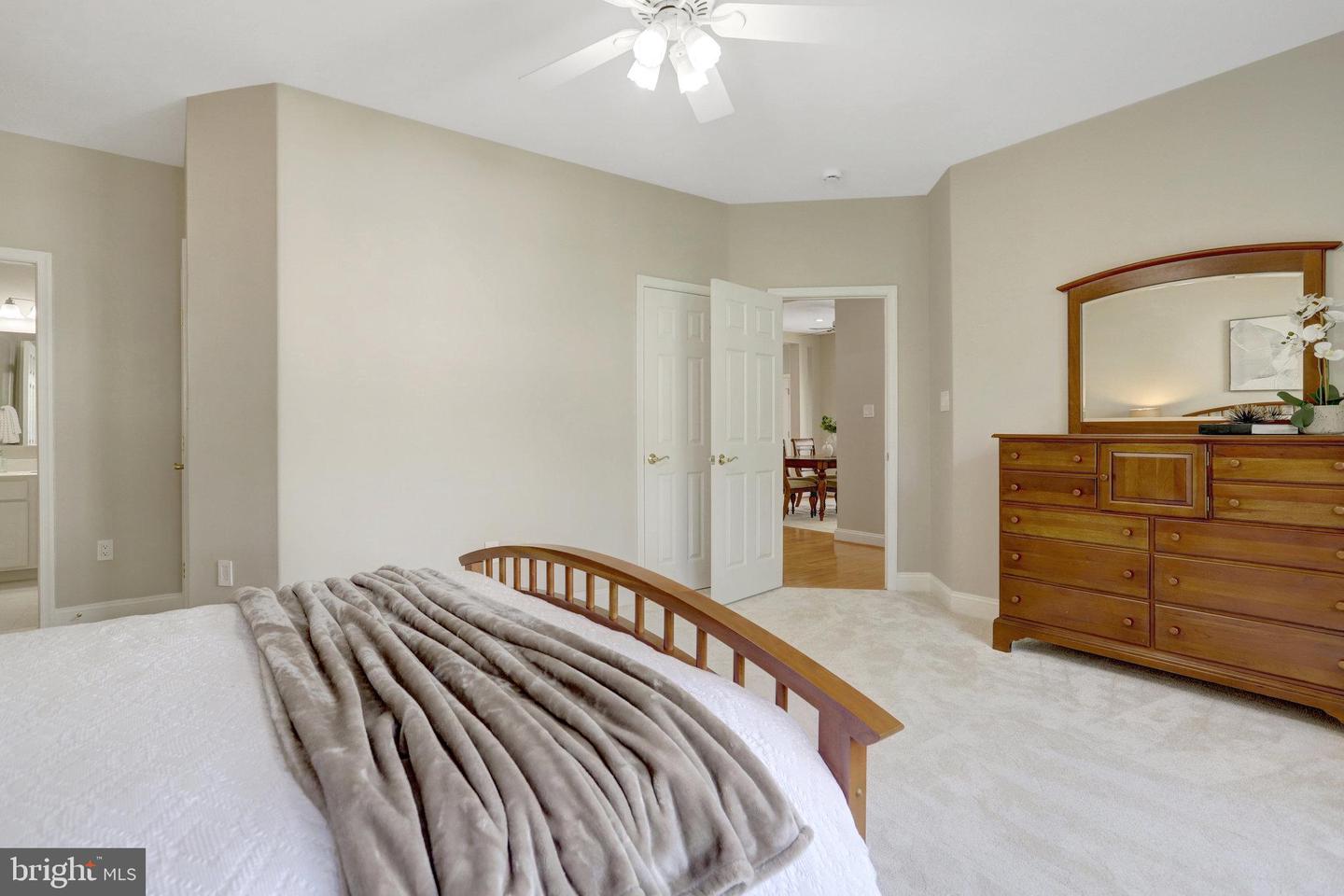 8552 BAUER CIR, SPRINGFIELD, Virginia 22152, 4 Bedrooms Bedrooms, ,3 BathroomsBathrooms,Residential,For sale,8552 BAUER CIR,VAFX2252712 MLS # VAFX2252712
