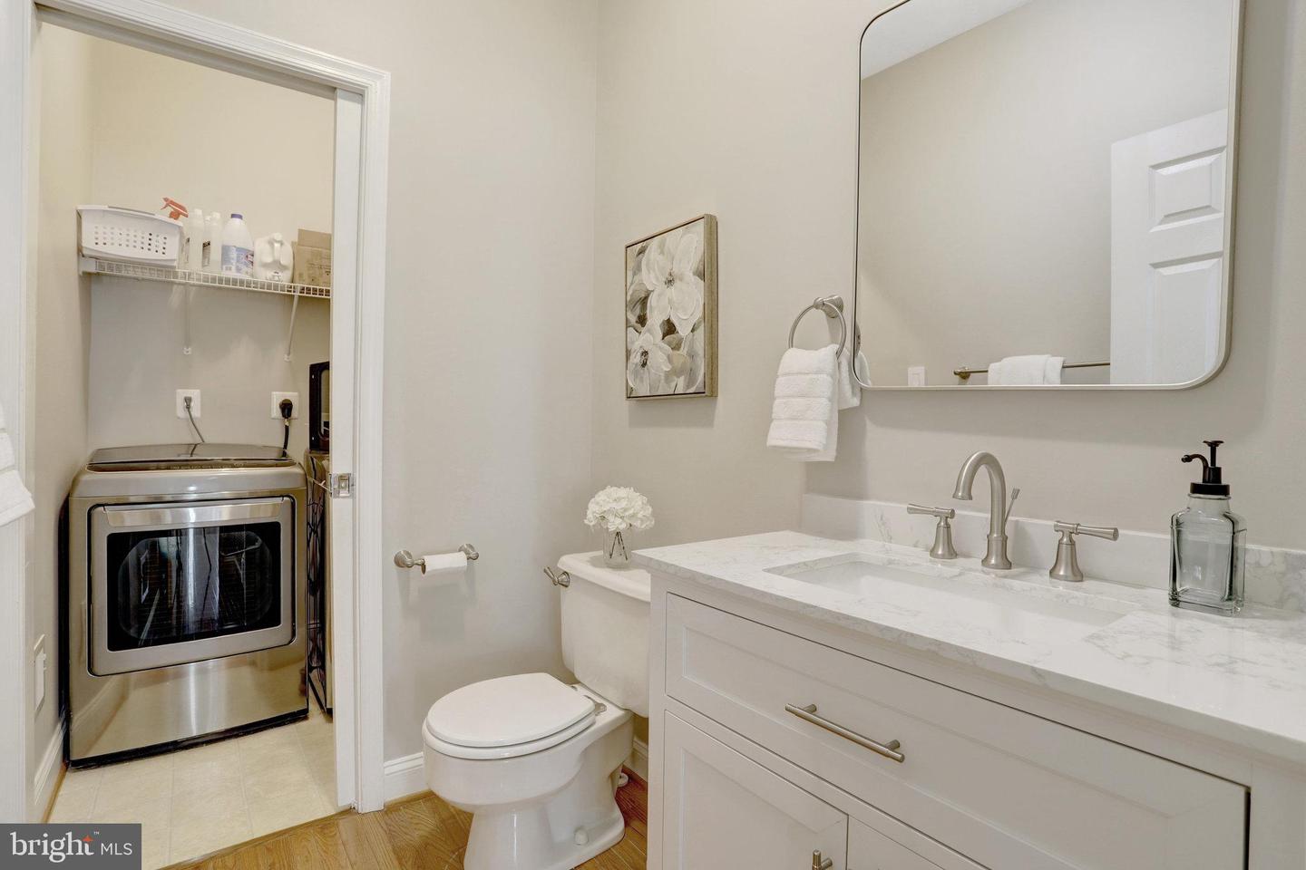 8552 BAUER CIR, SPRINGFIELD, Virginia 22152, 4 Bedrooms Bedrooms, ,3 BathroomsBathrooms,Residential,For sale,8552 BAUER CIR,VAFX2252712 MLS # VAFX2252712