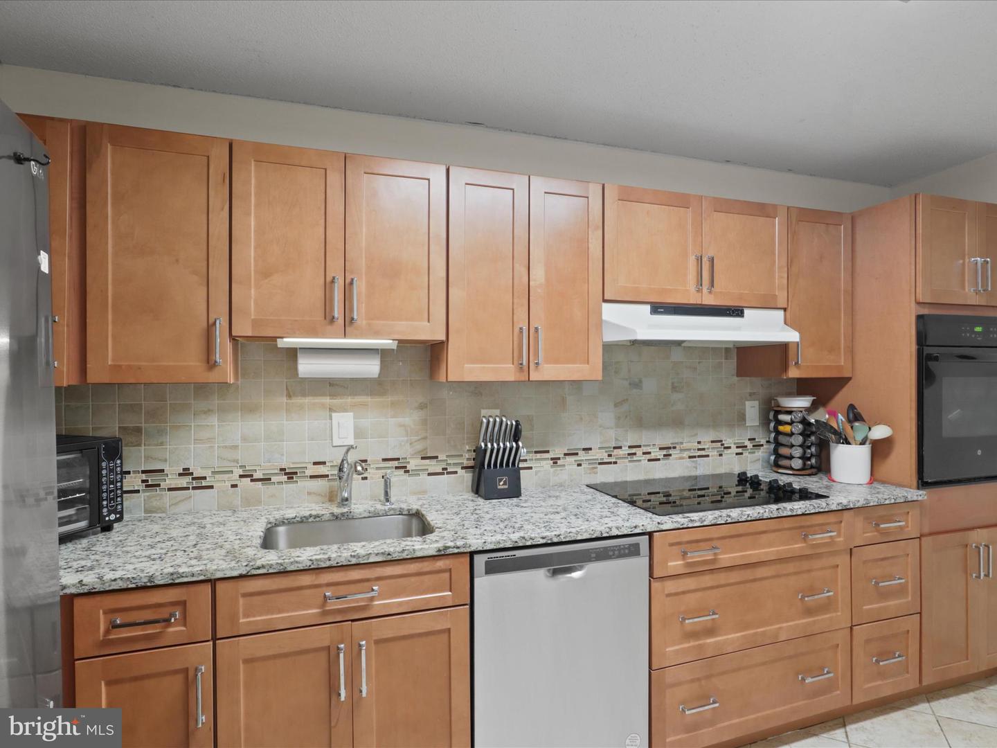 205 YOAKUM PKWY #1020, ALEXANDRIA, Virginia 22304, 2 Bedrooms Bedrooms, ,1 BathroomBathrooms,Residential,For sale,205 YOAKUM PKWY #1020,VAAX2047102 MLS # VAAX2047102