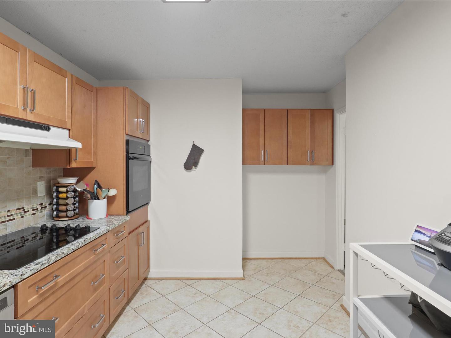 205 YOAKUM PKWY #1020, ALEXANDRIA, Virginia 22304, 2 Bedrooms Bedrooms, ,1 BathroomBathrooms,Residential,For sale,205 YOAKUM PKWY #1020,VAAX2047102 MLS # VAAX2047102