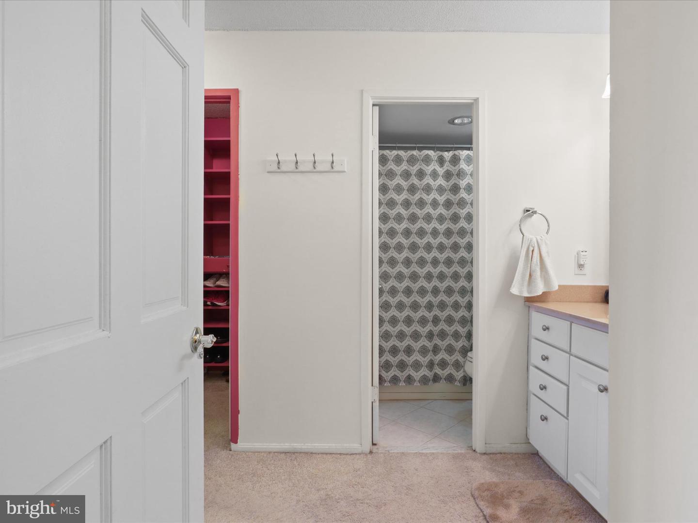 205 YOAKUM PKWY #1020, ALEXANDRIA, Virginia 22304, 2 Bedrooms Bedrooms, ,1 BathroomBathrooms,Residential,For sale,205 YOAKUM PKWY #1020,VAAX2047102 MLS # VAAX2047102