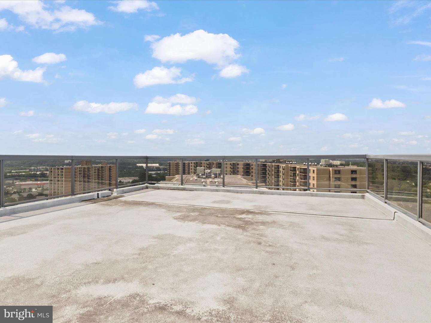 205 YOAKUM PKWY #1020, ALEXANDRIA, Virginia 22304, 2 Bedrooms Bedrooms, ,1 BathroomBathrooms,Residential,For sale,205 YOAKUM PKWY #1020,VAAX2047102 MLS # VAAX2047102