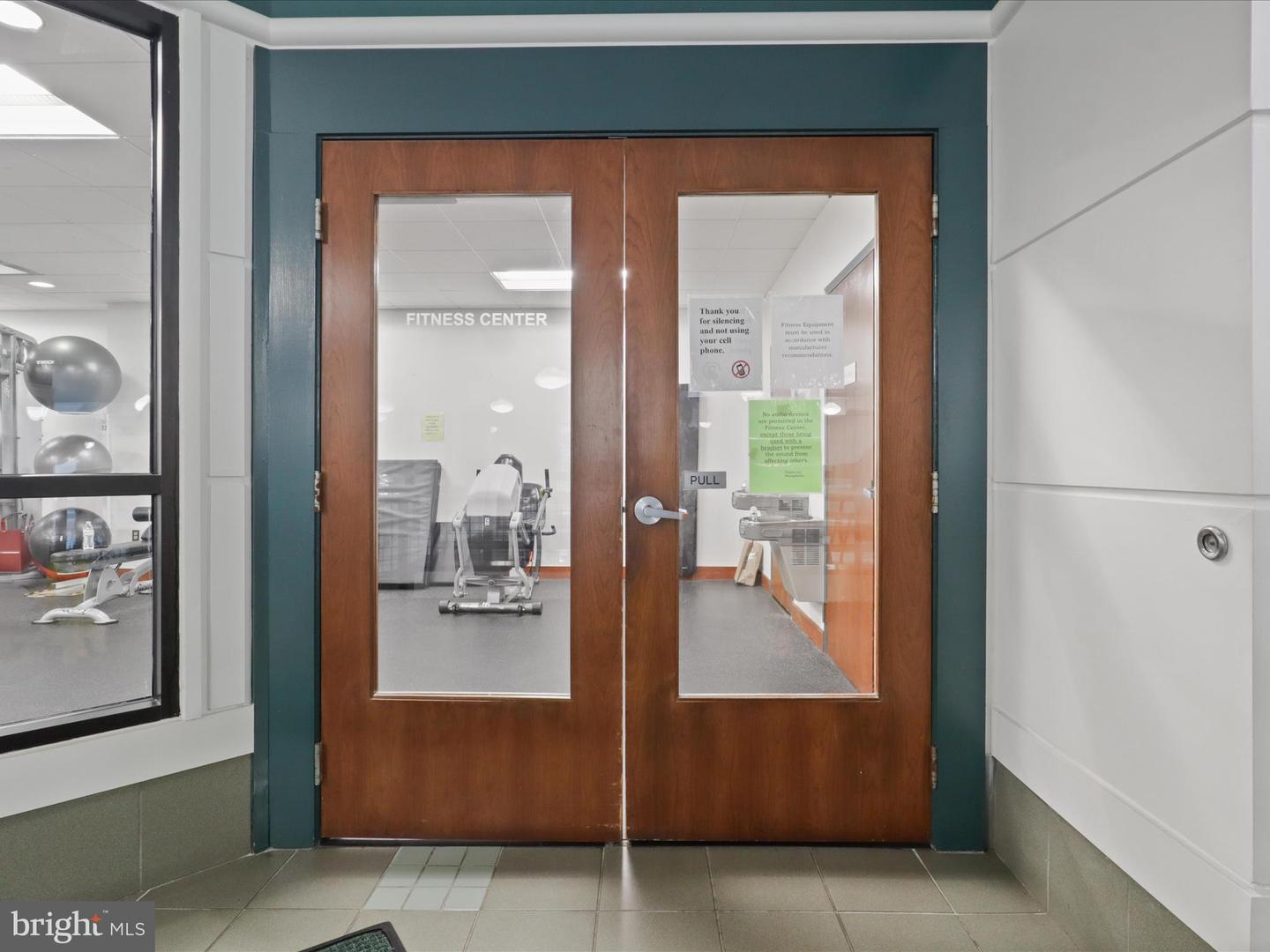 205 YOAKUM PKWY #1020, ALEXANDRIA, Virginia 22304, 2 Bedrooms Bedrooms, ,1 BathroomBathrooms,Residential,For sale,205 YOAKUM PKWY #1020,VAAX2047102 MLS # VAAX2047102