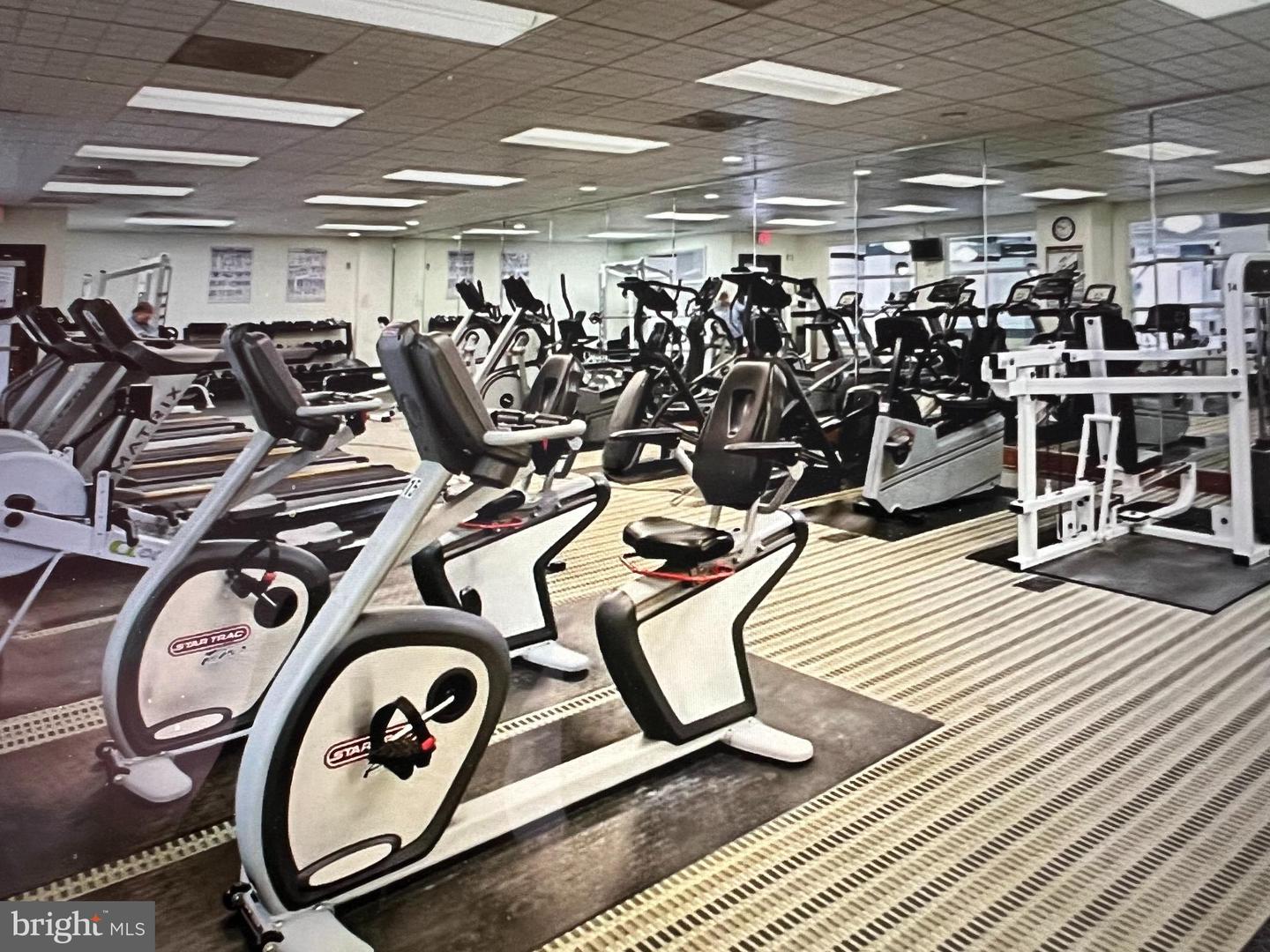 205 YOAKUM PKWY #1020, ALEXANDRIA, Virginia 22304, 2 Bedrooms Bedrooms, ,1 BathroomBathrooms,Residential,For sale,205 YOAKUM PKWY #1020,VAAX2047102 MLS # VAAX2047102