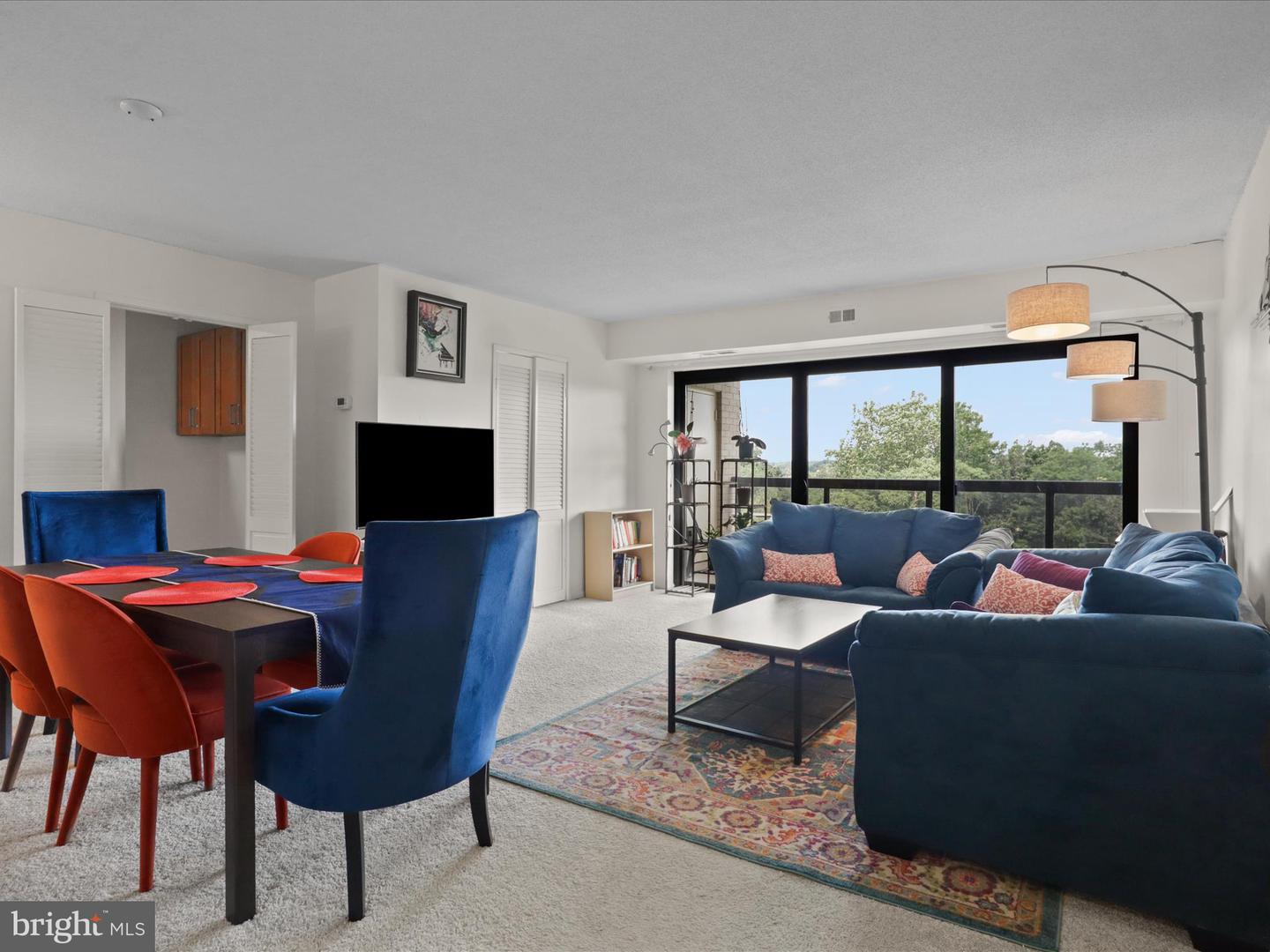 205 YOAKUM PKWY #1020, ALEXANDRIA, Virginia 22304, 2 Bedrooms Bedrooms, ,1 BathroomBathrooms,Residential,For sale,205 YOAKUM PKWY #1020,VAAX2047102 MLS # VAAX2047102