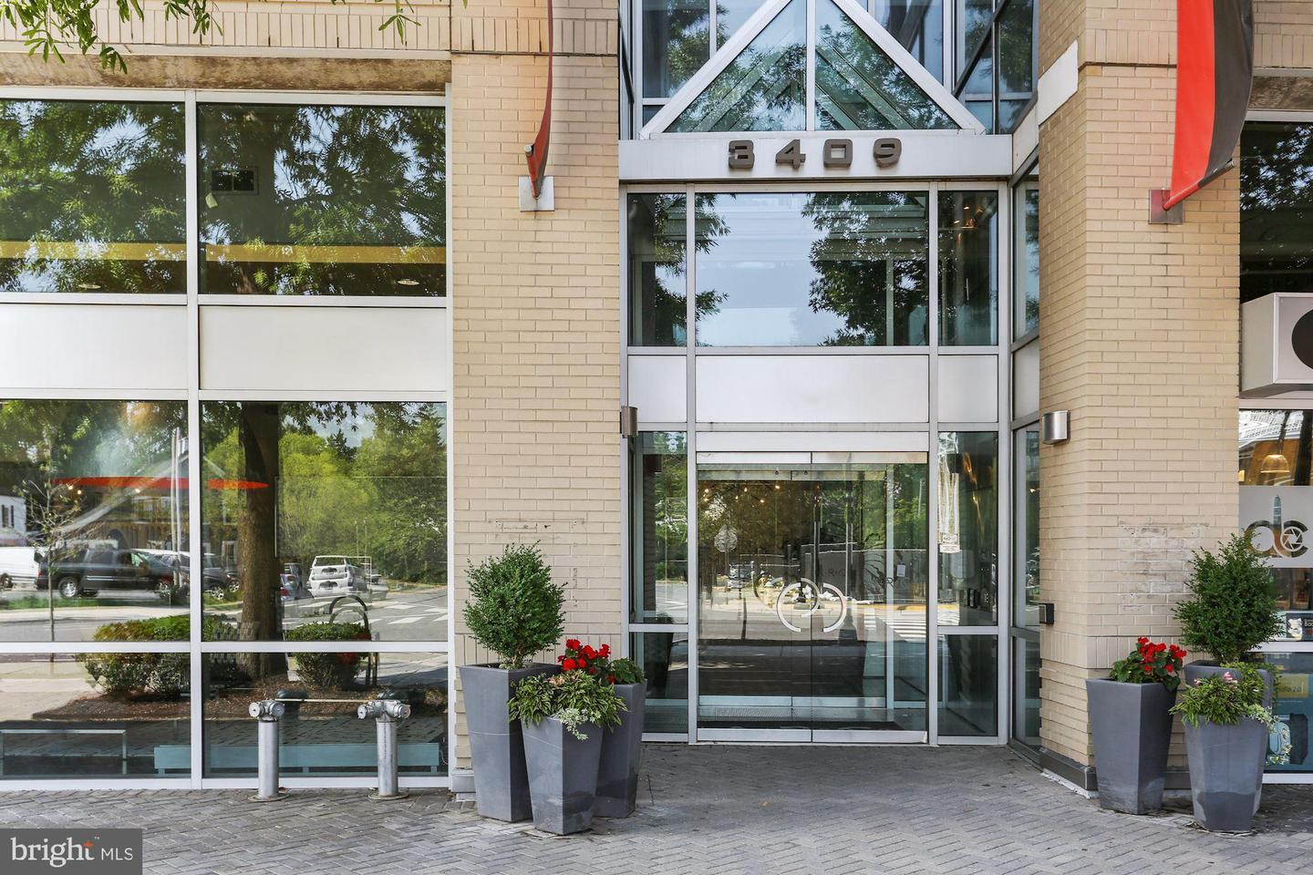 3409 WILSON BLVD #513, ARLINGTON, Virginia 22201, 1 Bedroom Bedrooms, ,1 BathroomBathrooms,Residential,For sale,3409 WILSON BLVD #513,VAAR2060272 MLS # VAAR2060272