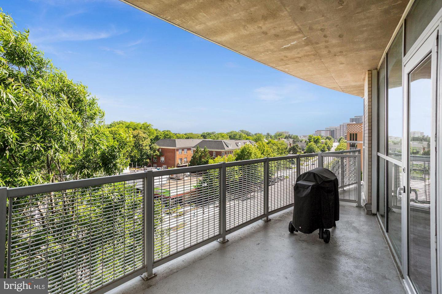 3409 WILSON BLVD #513, ARLINGTON, Virginia 22201, 1 Bedroom Bedrooms, ,1 BathroomBathrooms,Residential,For sale,3409 WILSON BLVD #513,VAAR2060272 MLS # VAAR2060272