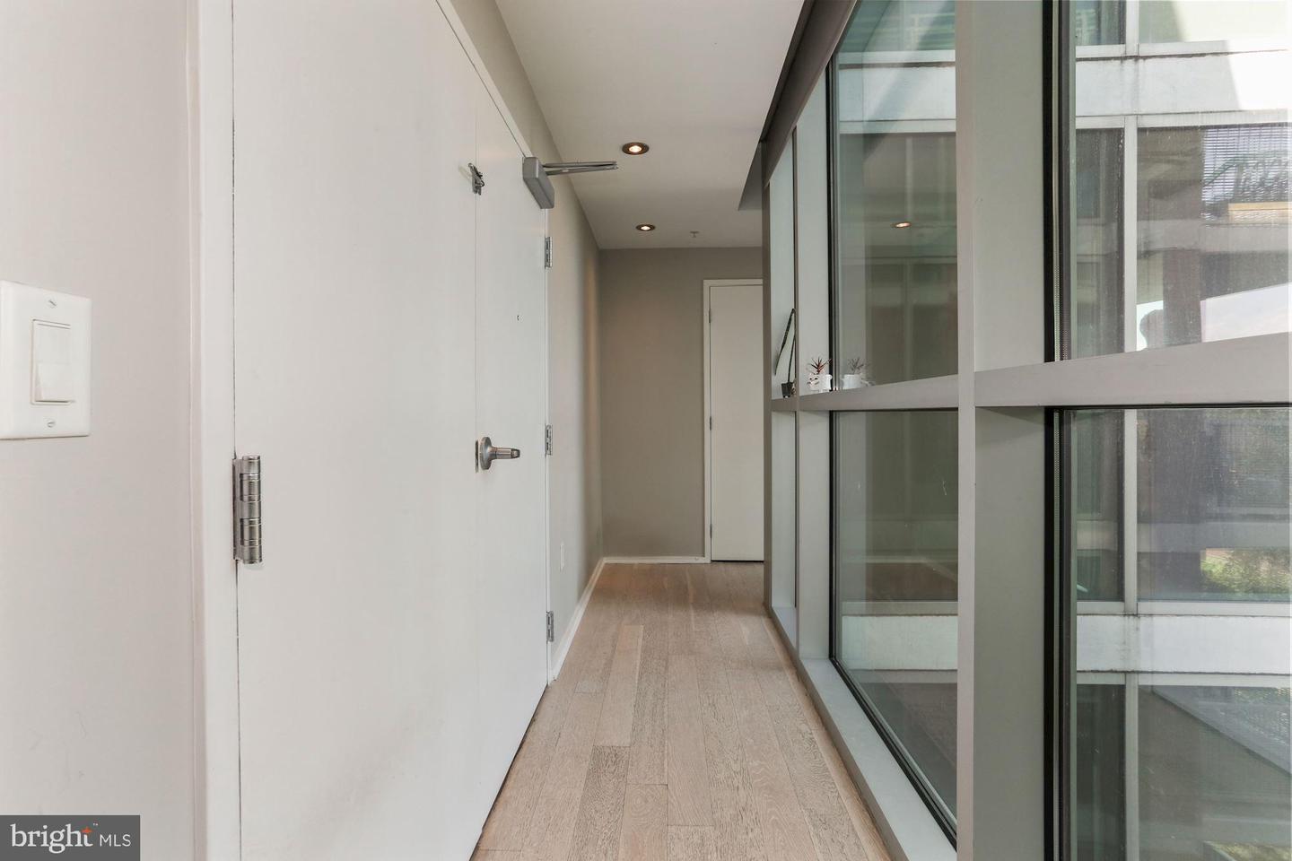 3409 WILSON BLVD #513, ARLINGTON, Virginia 22201, 1 Bedroom Bedrooms, ,1 BathroomBathrooms,Residential,For sale,3409 WILSON BLVD #513,VAAR2060272 MLS # VAAR2060272