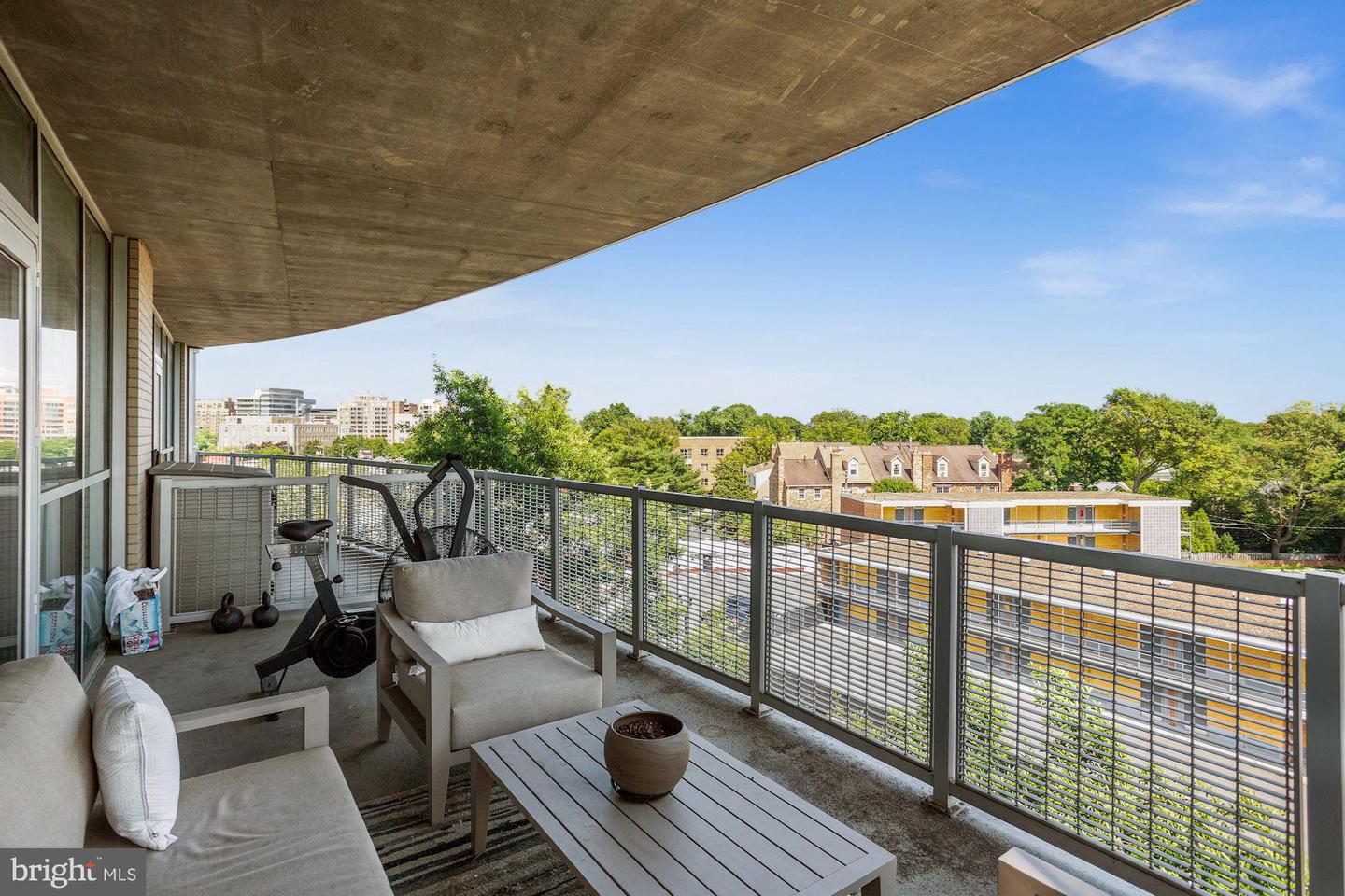 3409 WILSON BLVD #513, ARLINGTON, Virginia 22201, 1 Bedroom Bedrooms, ,1 BathroomBathrooms,Residential,For sale,3409 WILSON BLVD #513,VAAR2060272 MLS # VAAR2060272