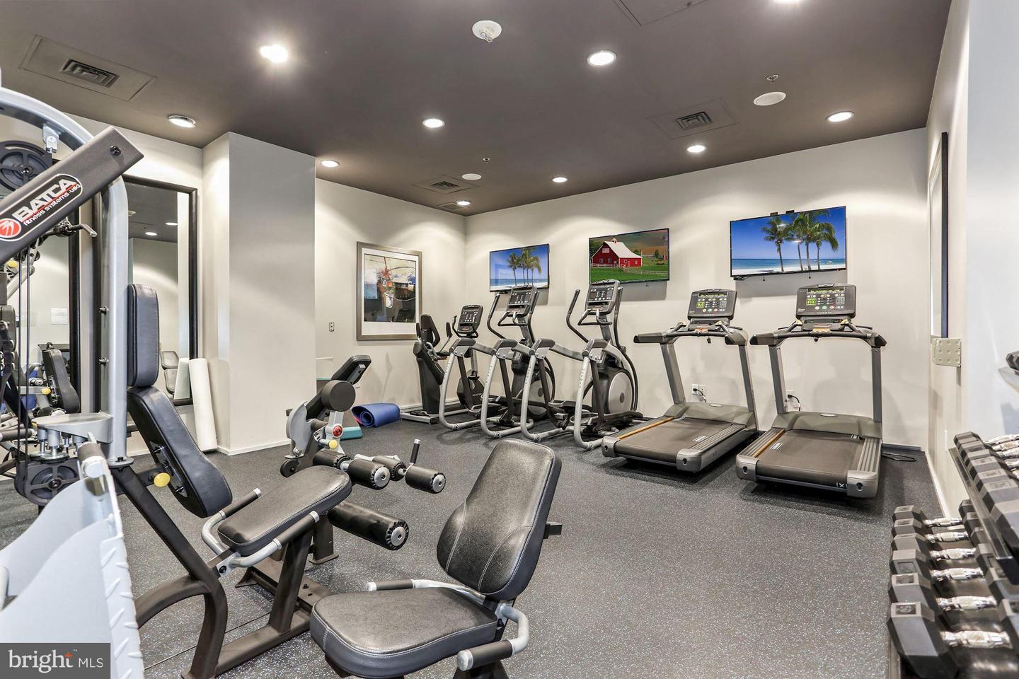 3409 WILSON BLVD #513, ARLINGTON, Virginia 22201, 1 Bedroom Bedrooms, ,1 BathroomBathrooms,Residential,For sale,3409 WILSON BLVD #513,VAAR2060272 MLS # VAAR2060272