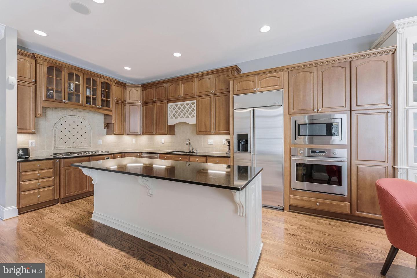 2122 MCCONVEY PL, FALLS CHURCH, Virginia 22043, 4 Bedrooms Bedrooms, ,3 BathroomsBathrooms,Residential,For sale,2122 MCCONVEY PL,VAFX2253850 MLS # VAFX2253850