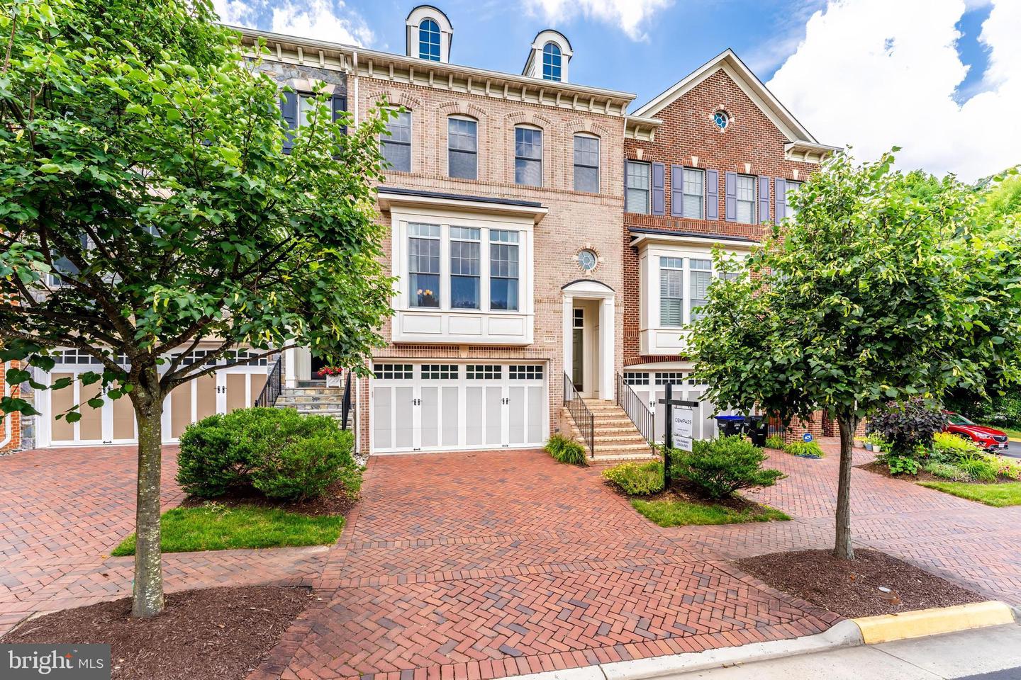 2122 MCCONVEY PL, FALLS CHURCH, Virginia 22043, 4 Bedrooms Bedrooms, ,3 BathroomsBathrooms,Residential,For sale,2122 MCCONVEY PL,VAFX2253850 MLS # VAFX2253850