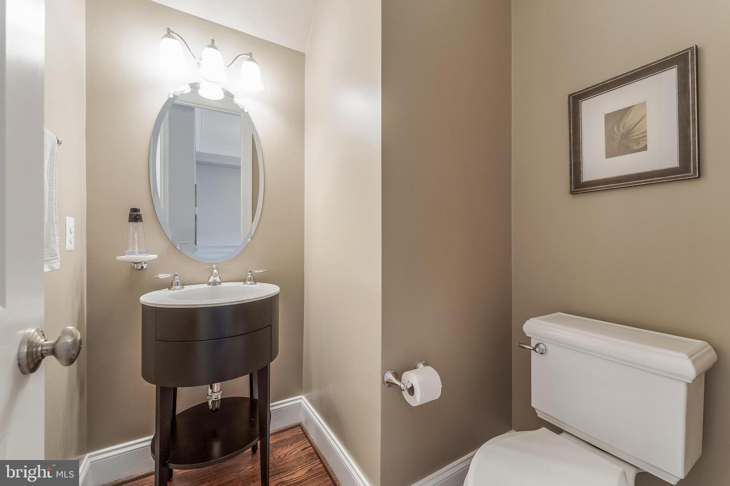 2122 MCCONVEY PL, FALLS CHURCH, Virginia 22043, 4 Bedrooms Bedrooms, ,3 BathroomsBathrooms,Residential,For sale,2122 MCCONVEY PL,VAFX2253850 MLS # VAFX2253850