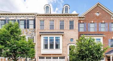 2122 MCCONVEY PL, FALLS CHURCH, Virginia 22043, 4 Bedrooms Bedrooms, ,3 BathroomsBathrooms,Residential,For sale,2122 MCCONVEY PL,VAFX2253850 MLS # VAFX2253850
