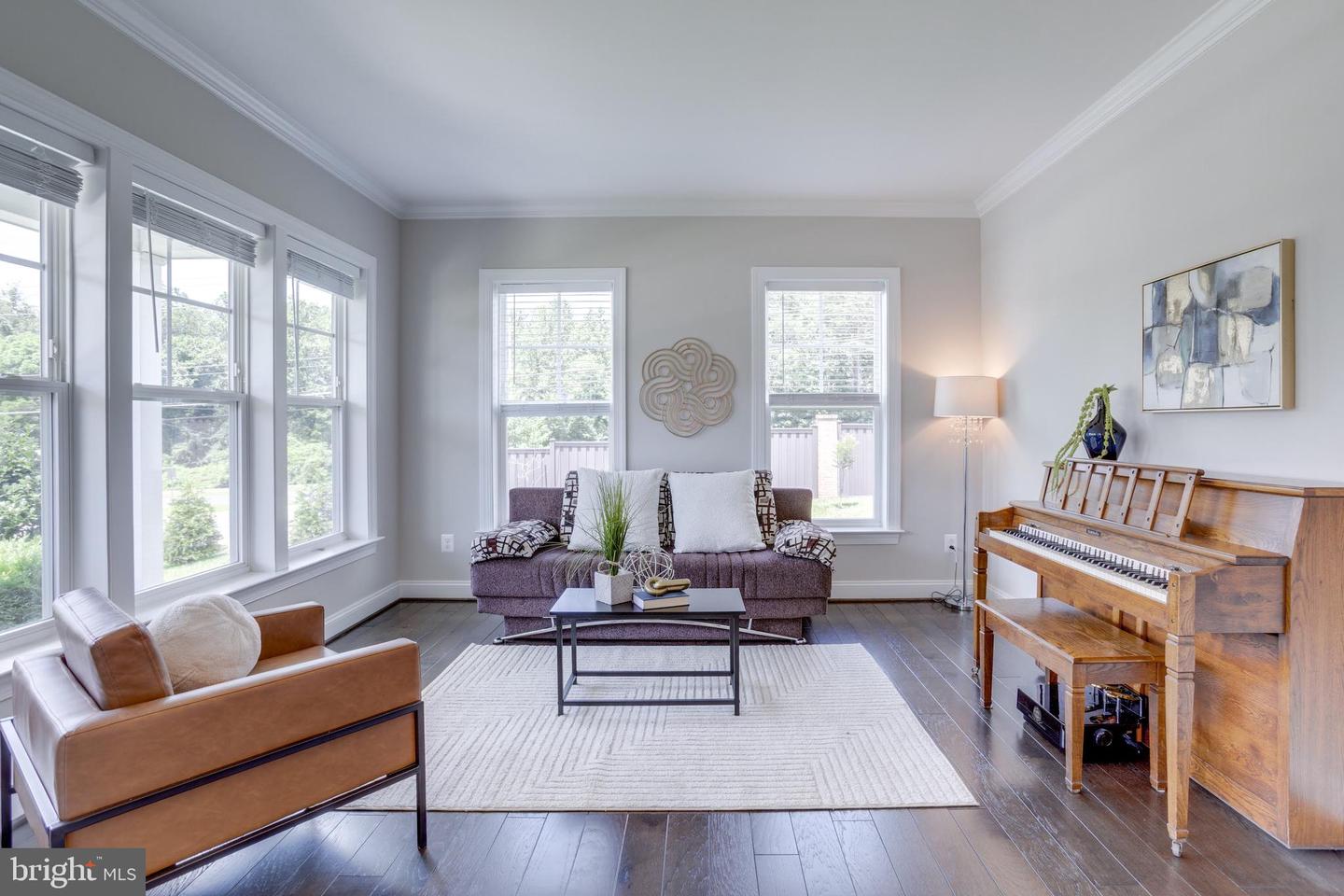 3139 SILVAN WOODS DR, FAIRFAX, Virginia 22031, 7 Bedrooms Bedrooms, ,5 BathroomsBathrooms,Residential,For sale,3139 SILVAN WOODS DR,VAFX2253910 MLS # VAFX2253910