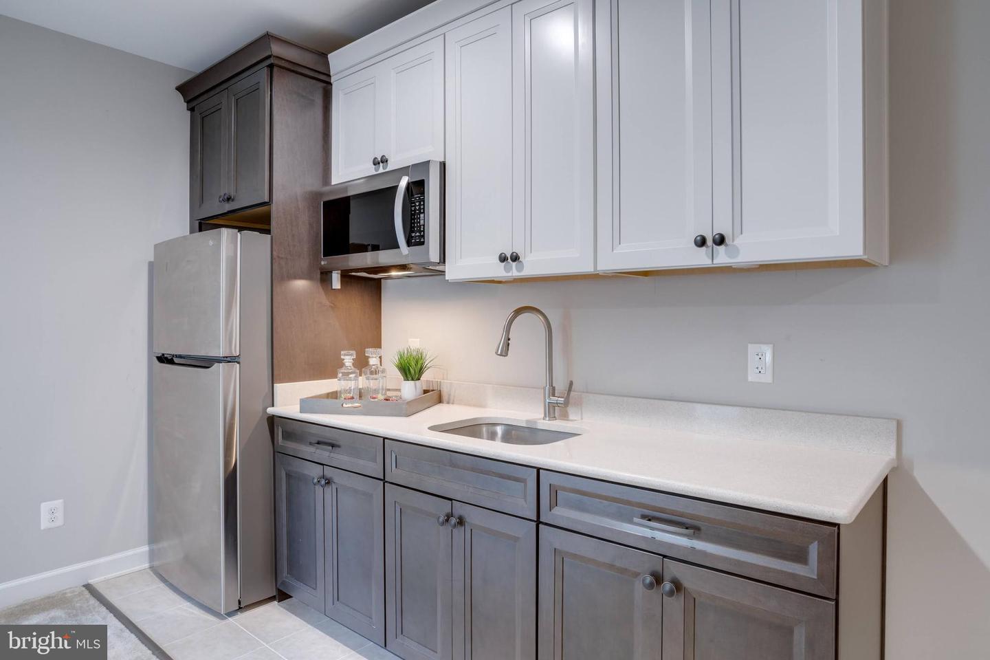 3139 SILVAN WOODS DR, FAIRFAX, Virginia 22031, 7 Bedrooms Bedrooms, ,5 BathroomsBathrooms,Residential,For sale,3139 SILVAN WOODS DR,VAFX2253910 MLS # VAFX2253910
