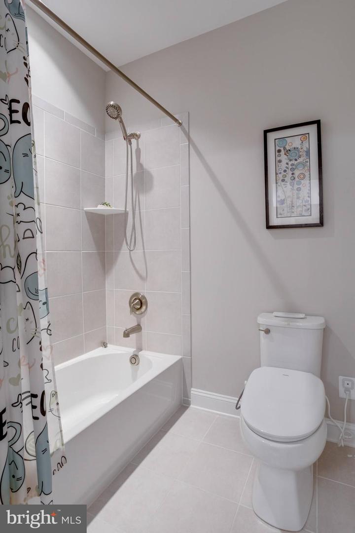 3139 SILVAN WOODS DR, FAIRFAX, Virginia 22031, 7 Bedrooms Bedrooms, ,5 BathroomsBathrooms,Residential,For sale,3139 SILVAN WOODS DR,VAFX2253910 MLS # VAFX2253910