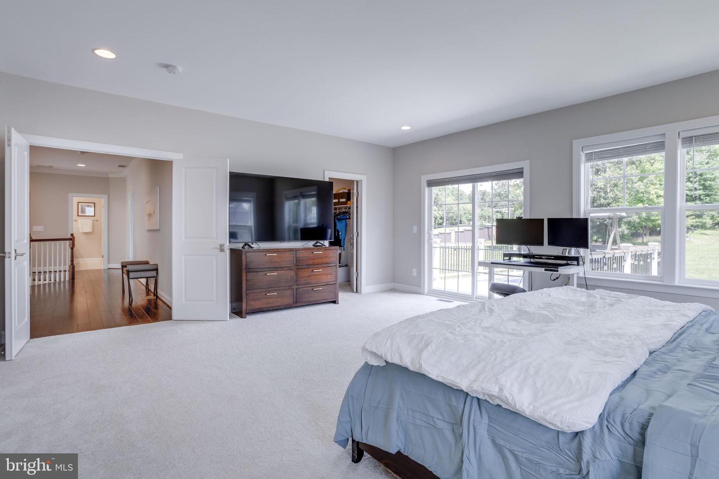 3139 SILVAN WOODS DR, FAIRFAX, Virginia 22031, 7 Bedrooms Bedrooms, ,5 BathroomsBathrooms,Residential,For sale,3139 SILVAN WOODS DR,VAFX2253910 MLS # VAFX2253910