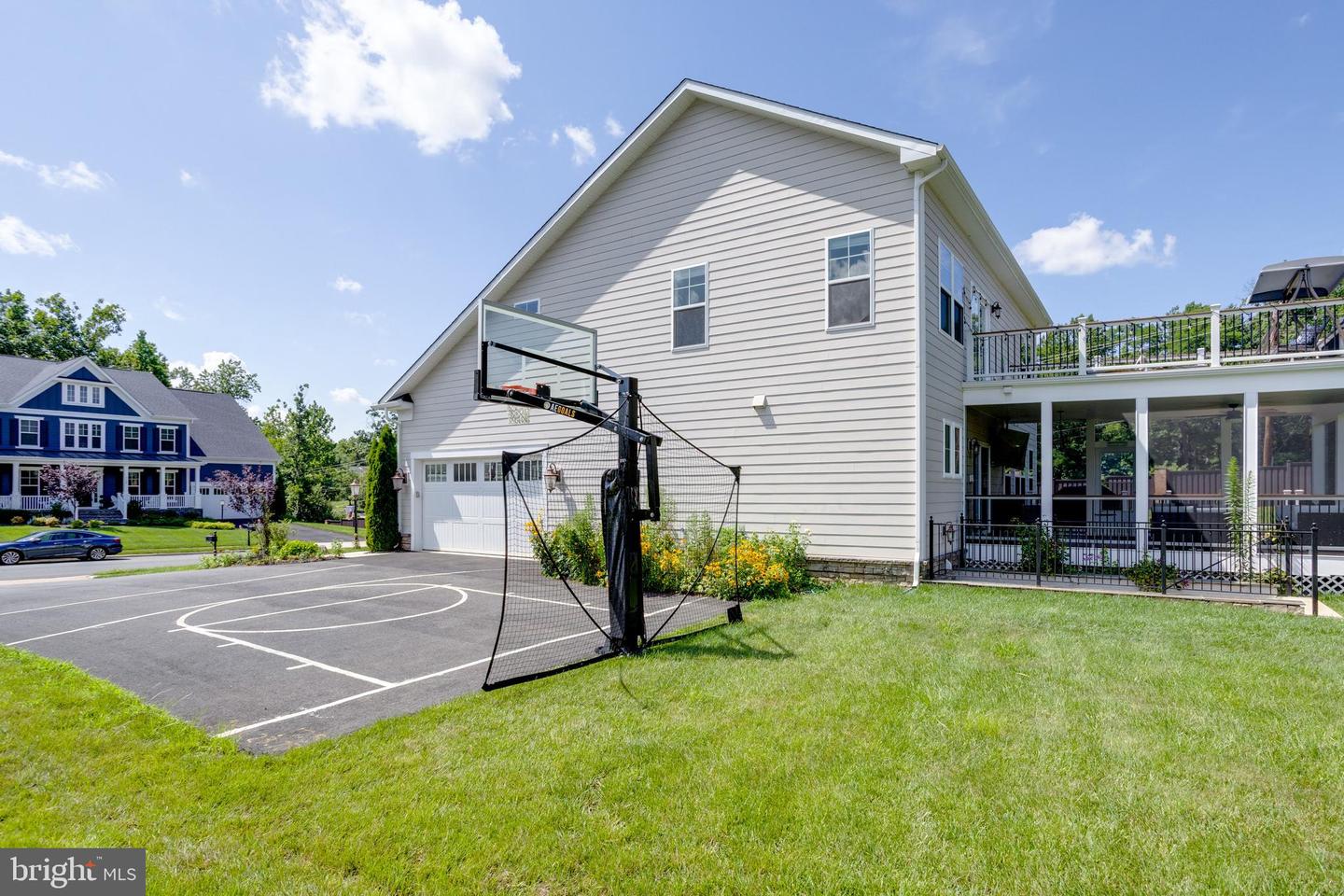 3139 SILVAN WOODS DR, FAIRFAX, Virginia 22031, 7 Bedrooms Bedrooms, ,5 BathroomsBathrooms,Residential,For sale,3139 SILVAN WOODS DR,VAFX2253910 MLS # VAFX2253910