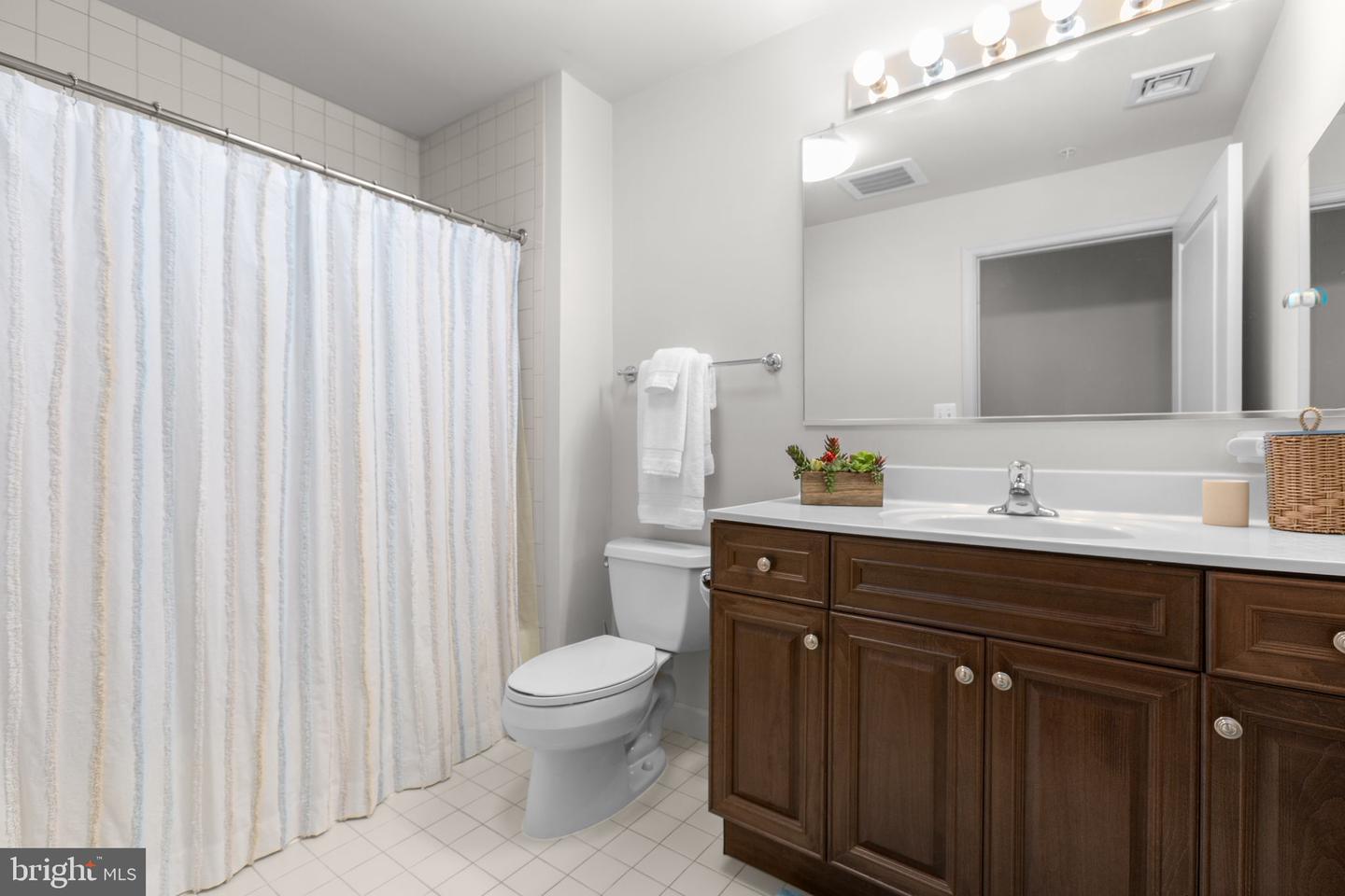 485 HARBOR SIDE ST #310, WOODBRIDGE, Virginia 22191, 2 Bedrooms Bedrooms, ,2 BathroomsBathrooms,Residential,For sale,485 HARBOR SIDE ST #310,VAPW2098762 MLS # VAPW2098762