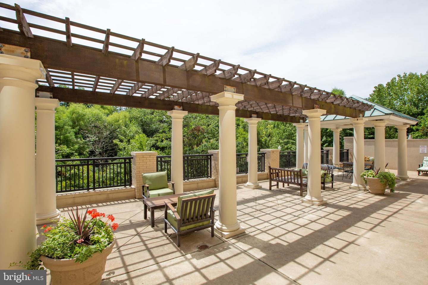 485 HARBOR SIDE ST #310, WOODBRIDGE, Virginia 22191, 2 Bedrooms Bedrooms, ,2 BathroomsBathrooms,Residential,For sale,485 HARBOR SIDE ST #310,VAPW2098762 MLS # VAPW2098762