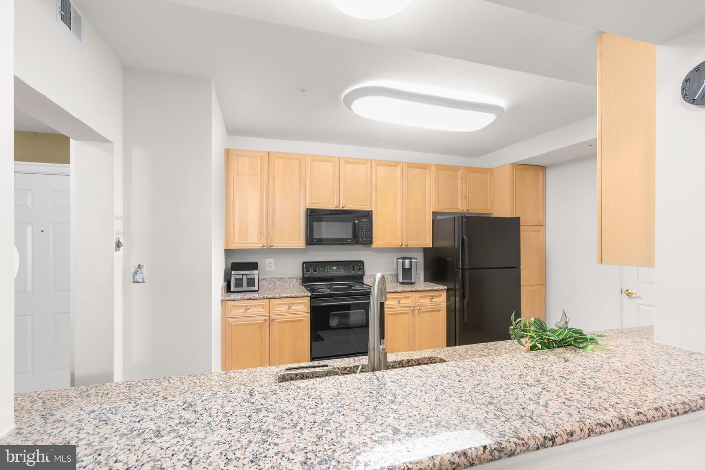 485 HARBOR SIDE ST #310, WOODBRIDGE, Virginia 22191, 2 Bedrooms Bedrooms, ,2 BathroomsBathrooms,Residential,For sale,485 HARBOR SIDE ST #310,VAPW2098762 MLS # VAPW2098762