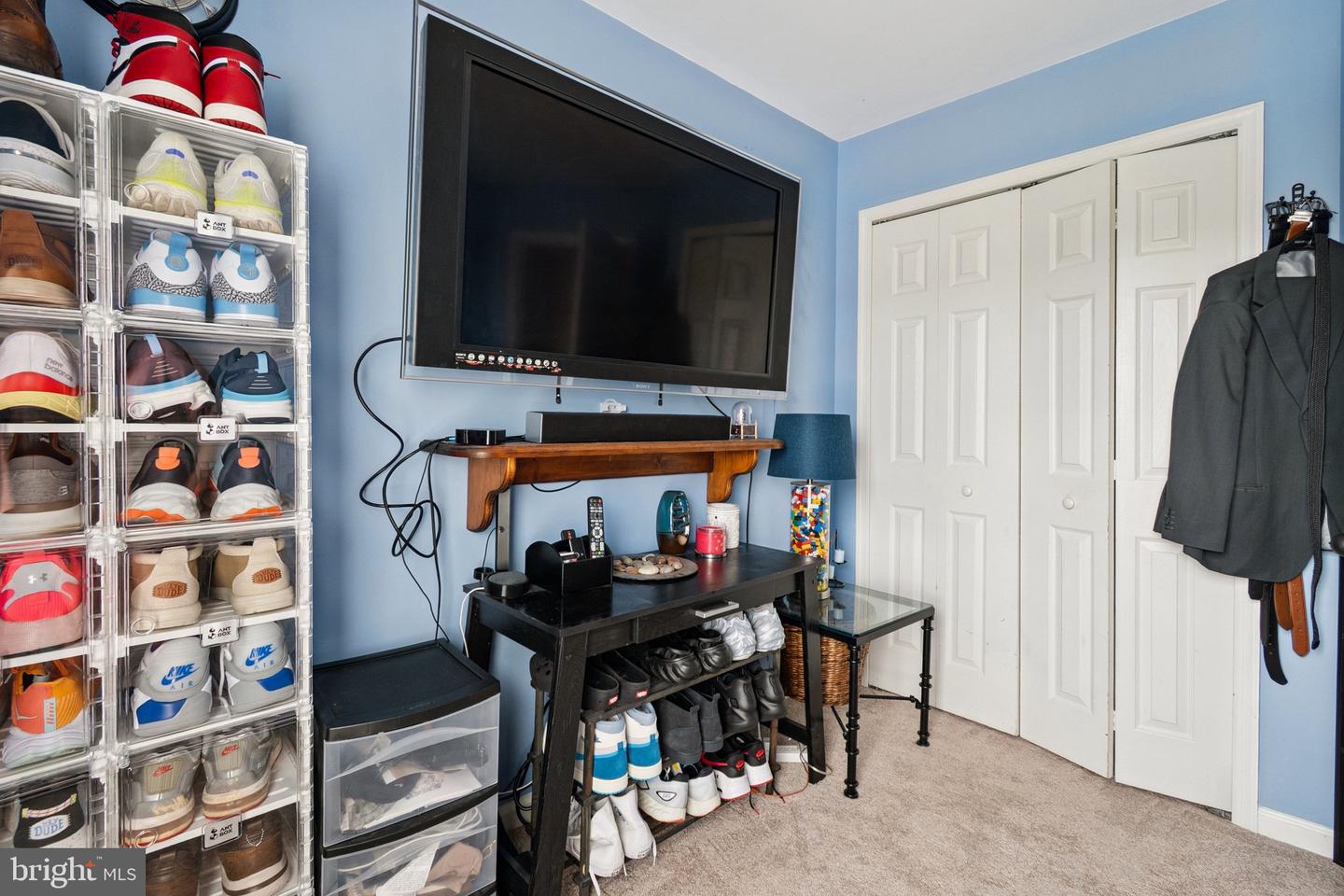17363 AVION SQ, ROUND HILL, Virginia 20141, 4 Bedrooms Bedrooms, ,2 BathroomsBathrooms,Residential,For sale,17363 AVION SQ,VALO2101540 MLS # VALO2101540