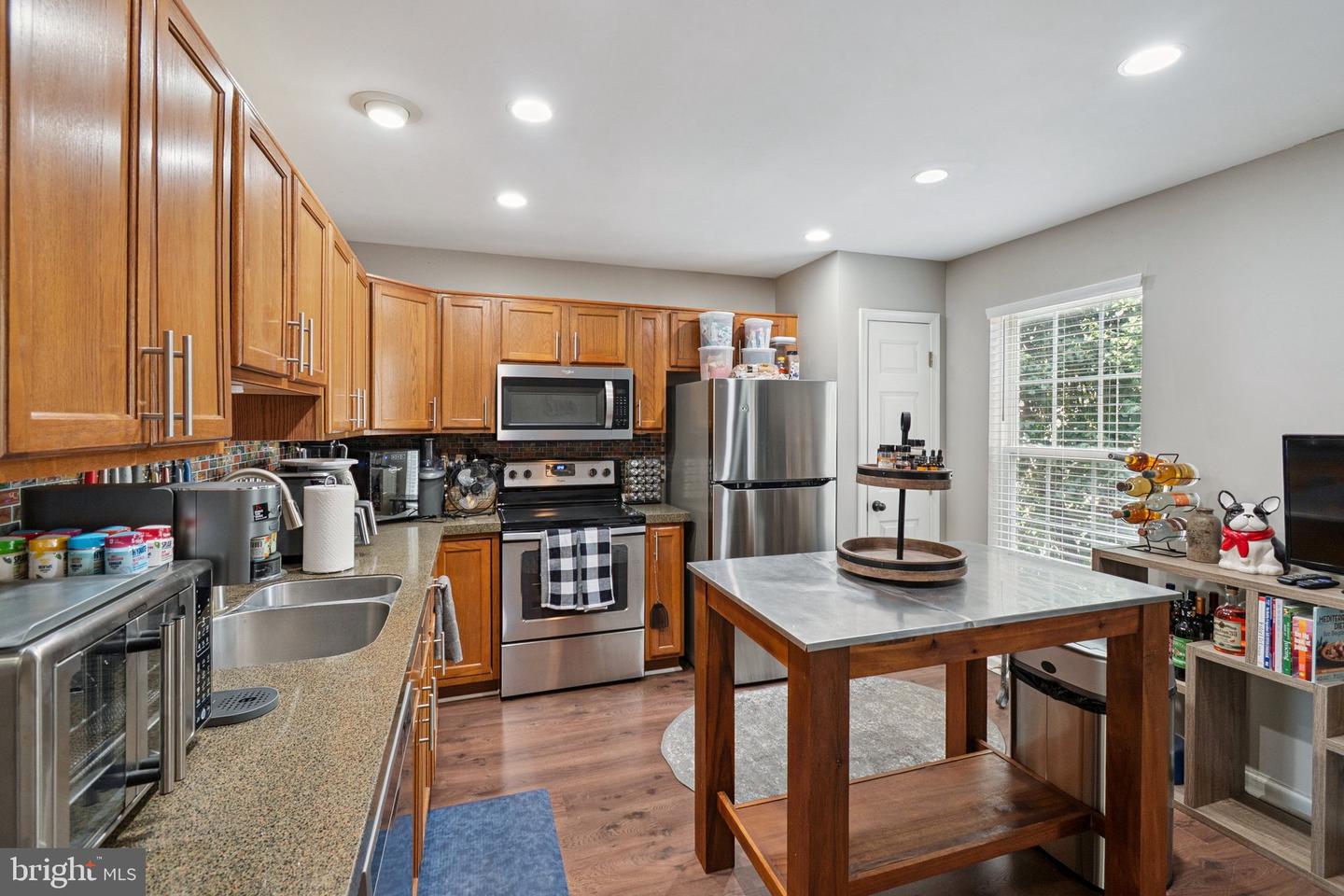 17363 AVION SQ, ROUND HILL, Virginia 20141, 4 Bedrooms Bedrooms, ,2 BathroomsBathrooms,Residential,For sale,17363 AVION SQ,VALO2101540 MLS # VALO2101540