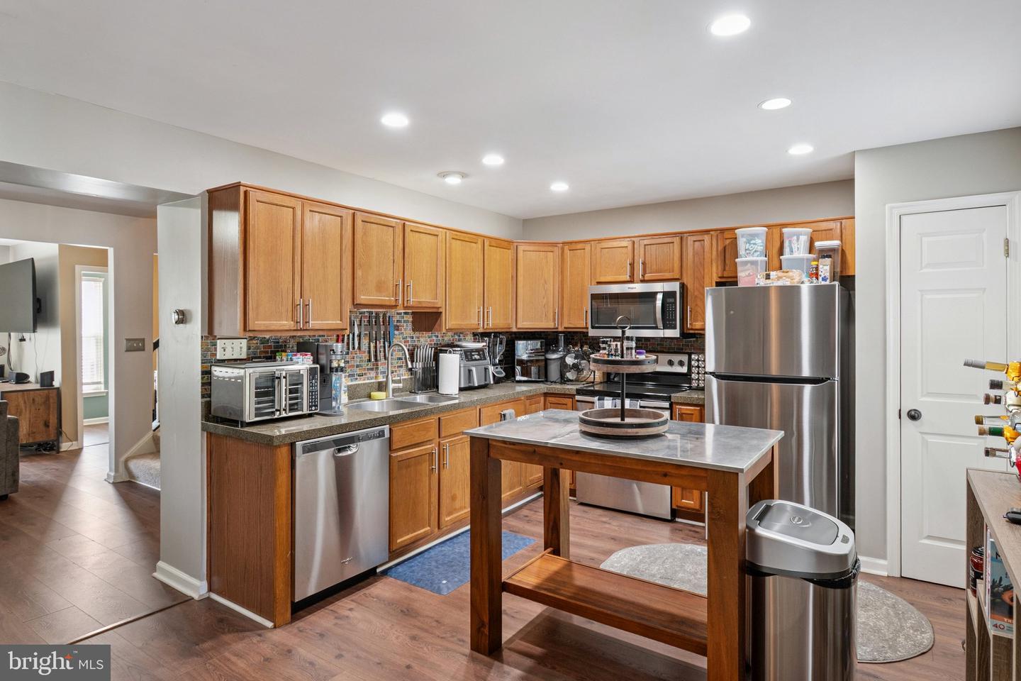 17363 AVION SQ, ROUND HILL, Virginia 20141, 4 Bedrooms Bedrooms, ,2 BathroomsBathrooms,Residential,For sale,17363 AVION SQ,VALO2101540 MLS # VALO2101540