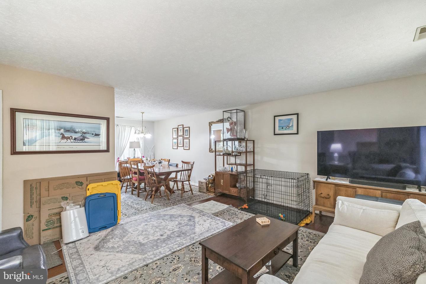 203 PEMBRIDGE DR, WINCHESTER, Virginia 22602, 5 Bedrooms Bedrooms, ,2 BathroomsBathrooms,Residential,For sale,203 PEMBRIDGE DR,VAFV2035360 MLS # VAFV2035360